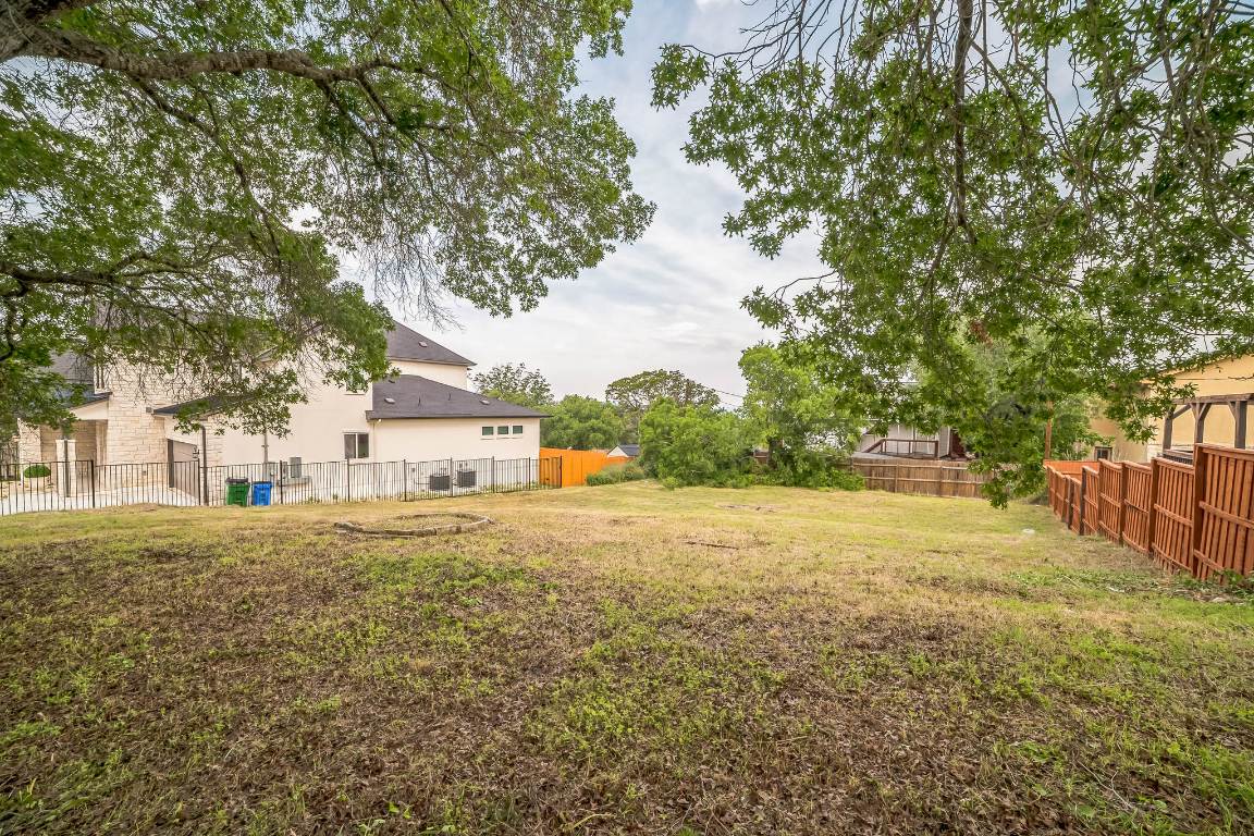 Austin, Texas, 78732, United States, ,Land,For Sale,1820952