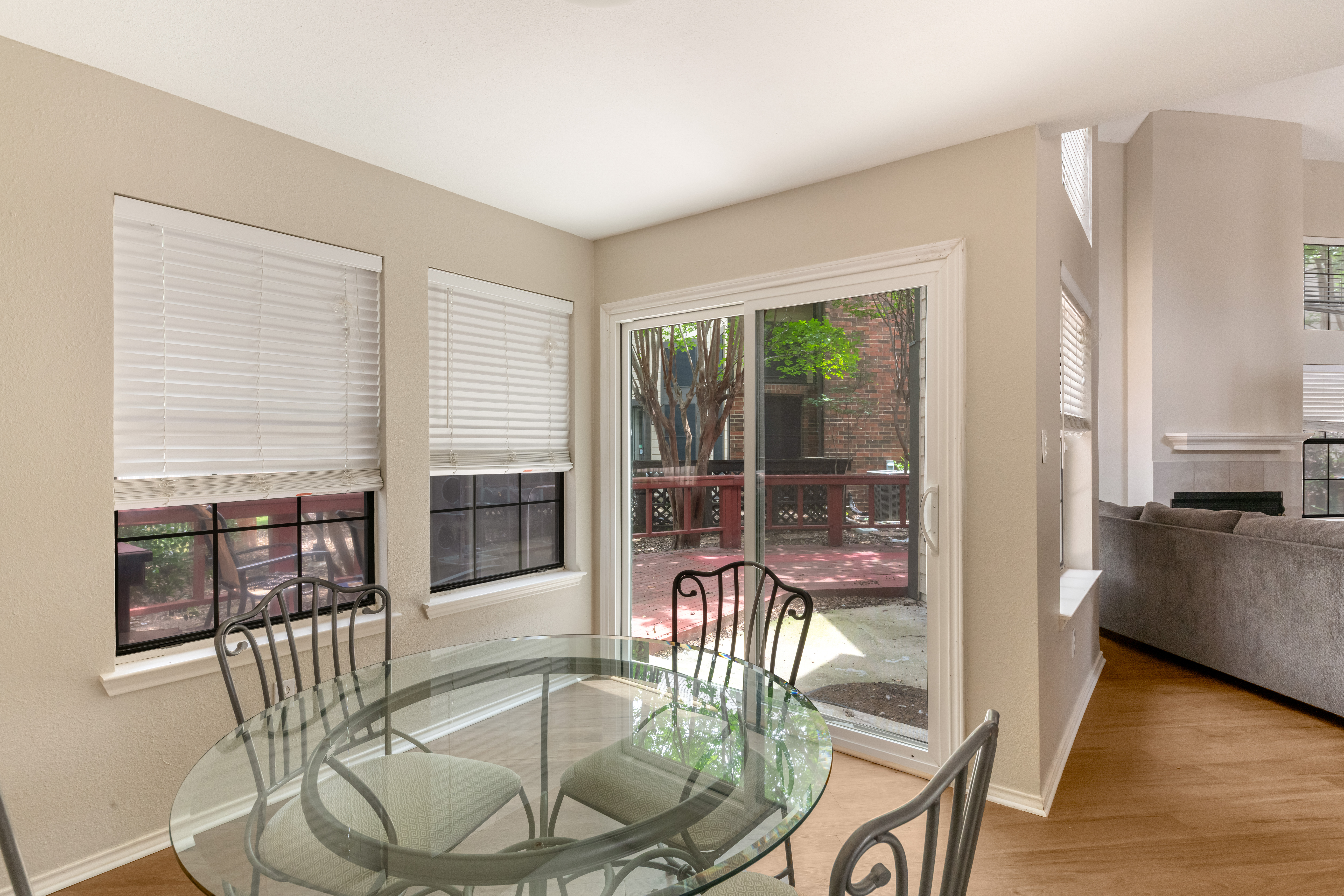  Move-in Ready Condo in the Heart of Valley Ranch - 物件實景