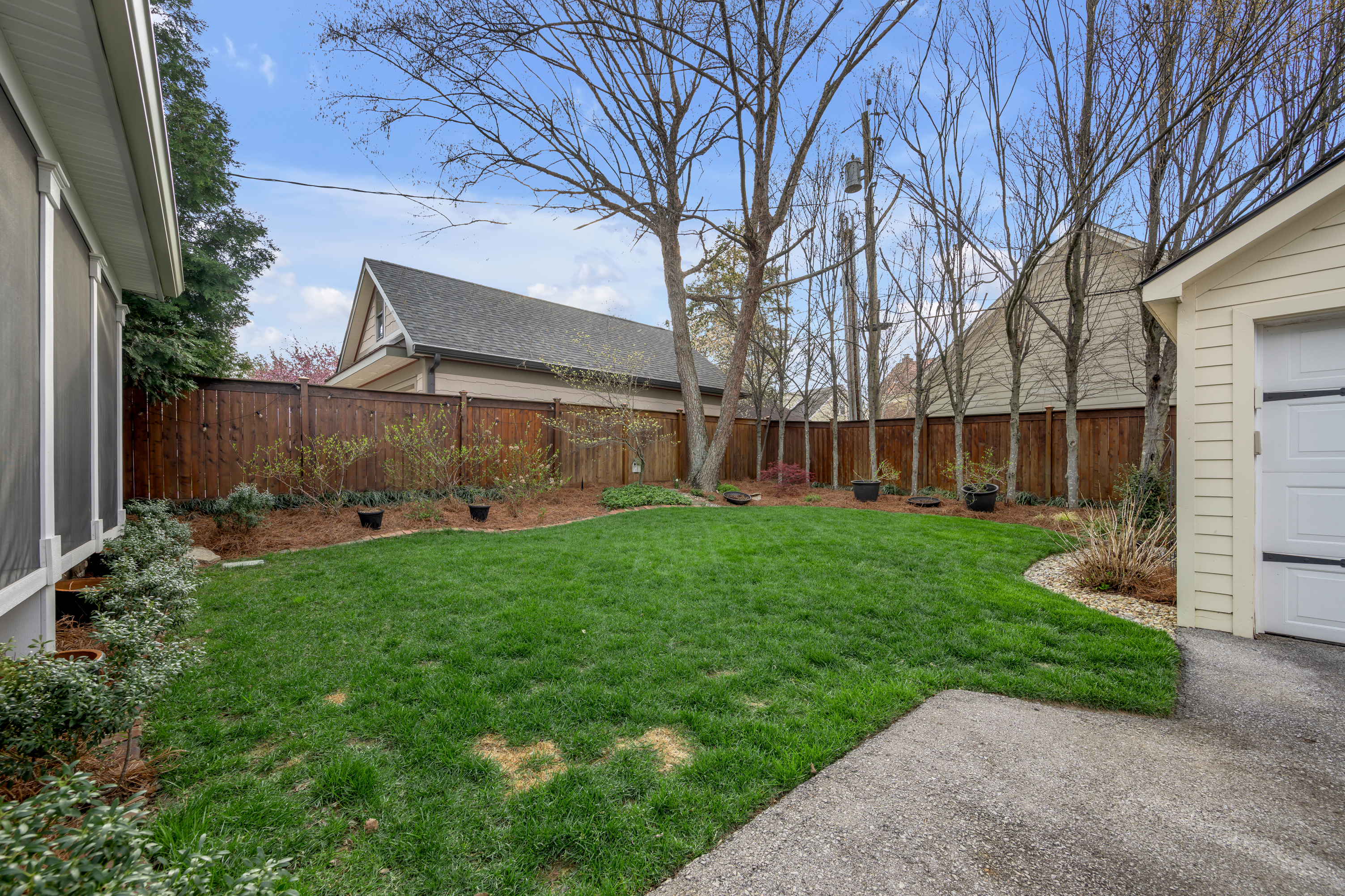  325 Kingsway Drive - 物件實景