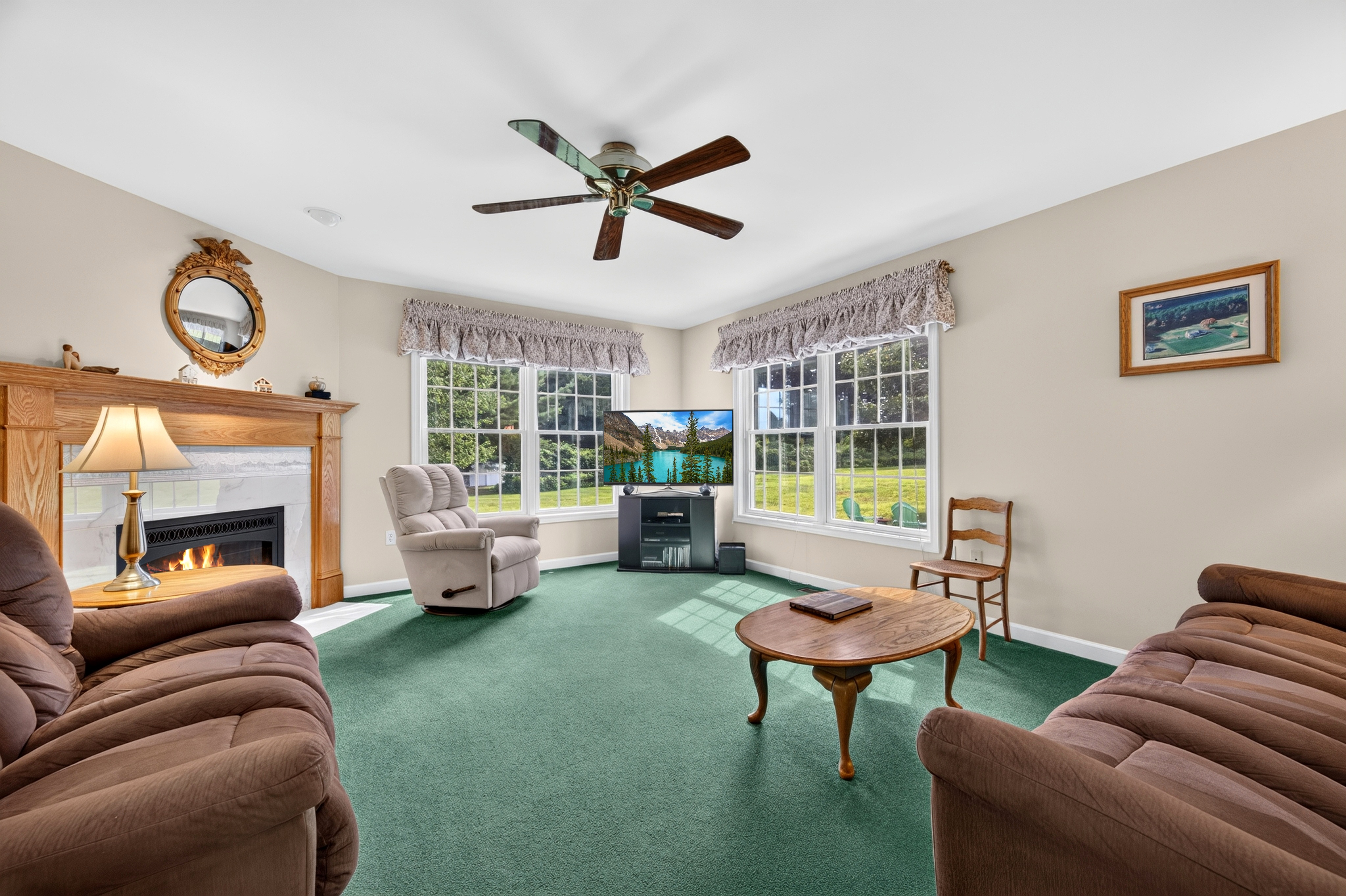  Classic Custom Colonial on Over 2 Private Acres - 物件實景