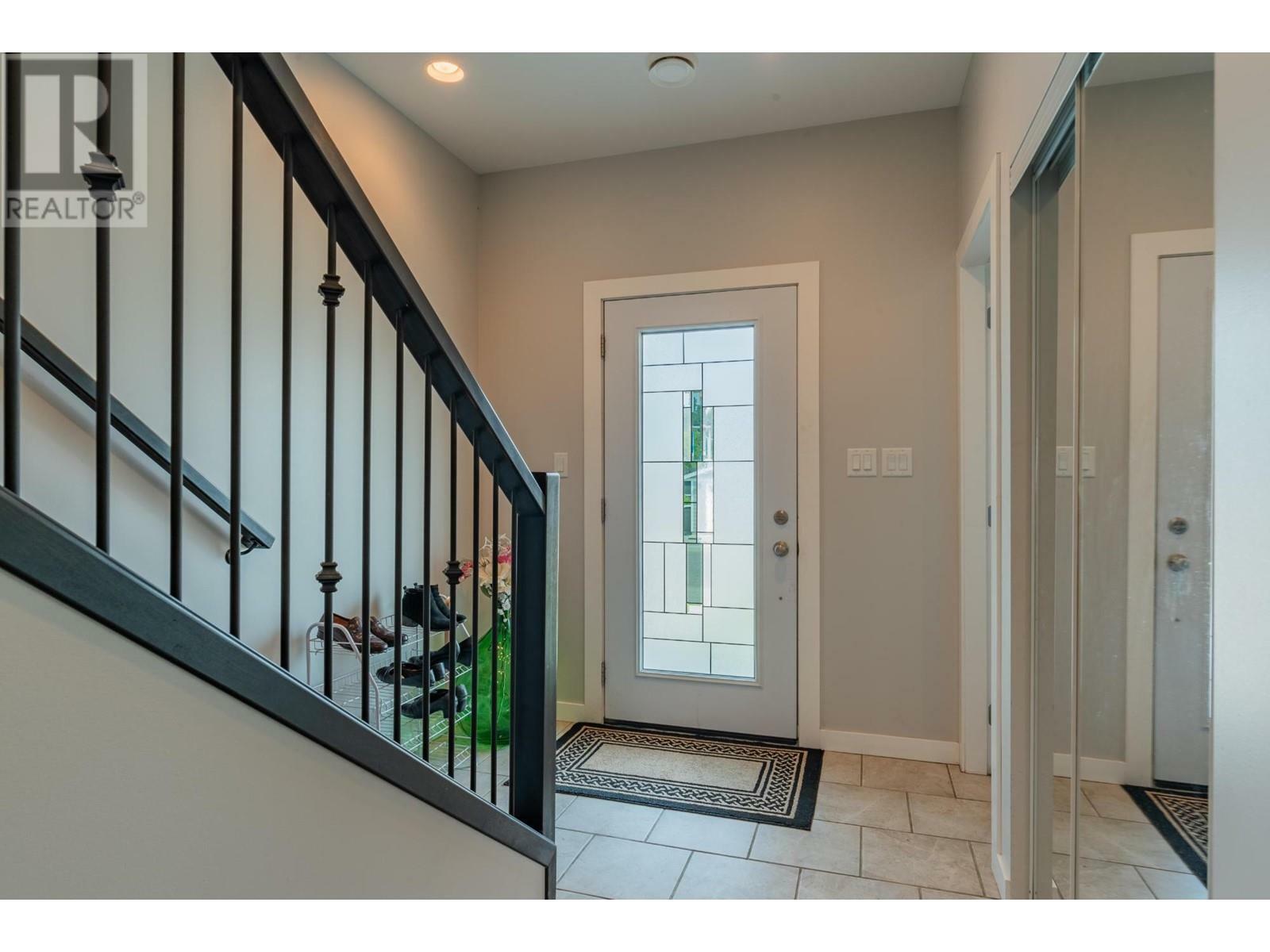 CASTLEGAR, British Columbia, V1N 4X8, CA, 4 Bedrooms Bedrooms, ,2 BathroomsBathrooms,Residential,For Sale,1839232