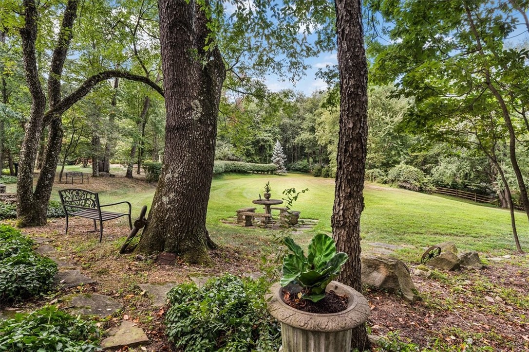 Marshall, Pennsylvania, 15090, United States, 4 Bedrooms Bedrooms, ,5 BathroomsBathrooms,Residential,For Sale,1989478