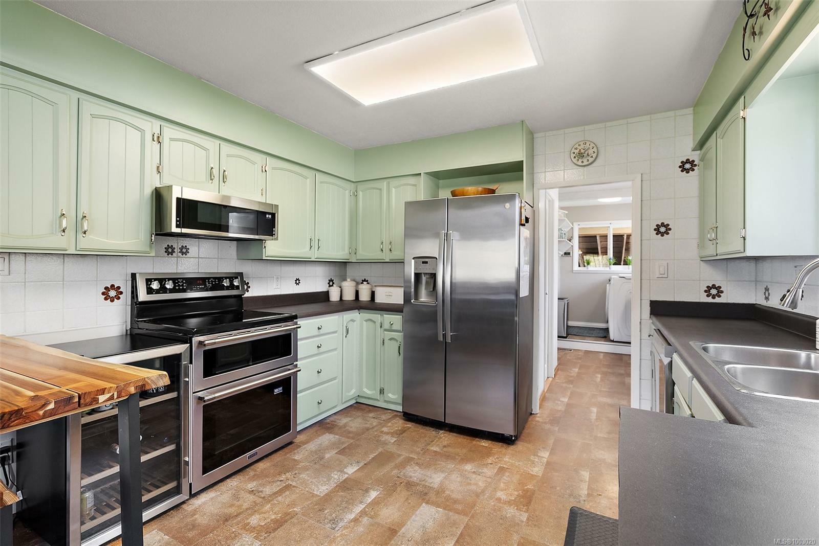 DUNCAN, British Columbia, V9L 6K5, CA, 4 Bedrooms Bedrooms, ,Residential,For Sale,1874821