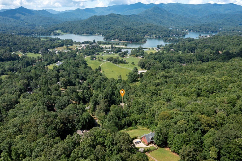 Hiawassee, Georgia, 30546, United States, 2 Bedrooms Bedrooms, ,3 BathroomsBathrooms,Residential,For Sale,1920293