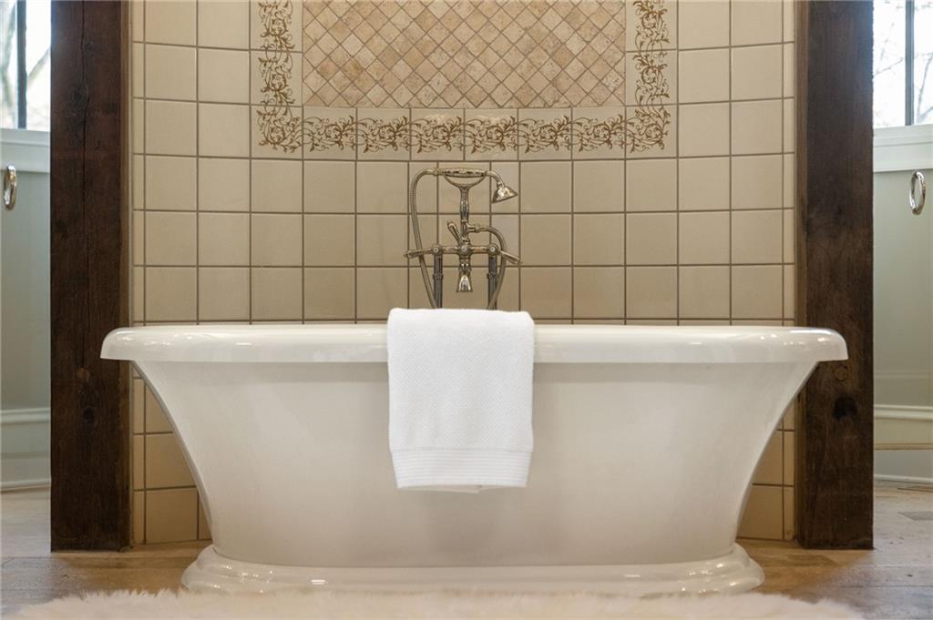 Marietta, Georgia, 30067, United States, 6 Bedrooms Bedrooms, ,7 BathroomsBathrooms,Residential,For Sale,1709894