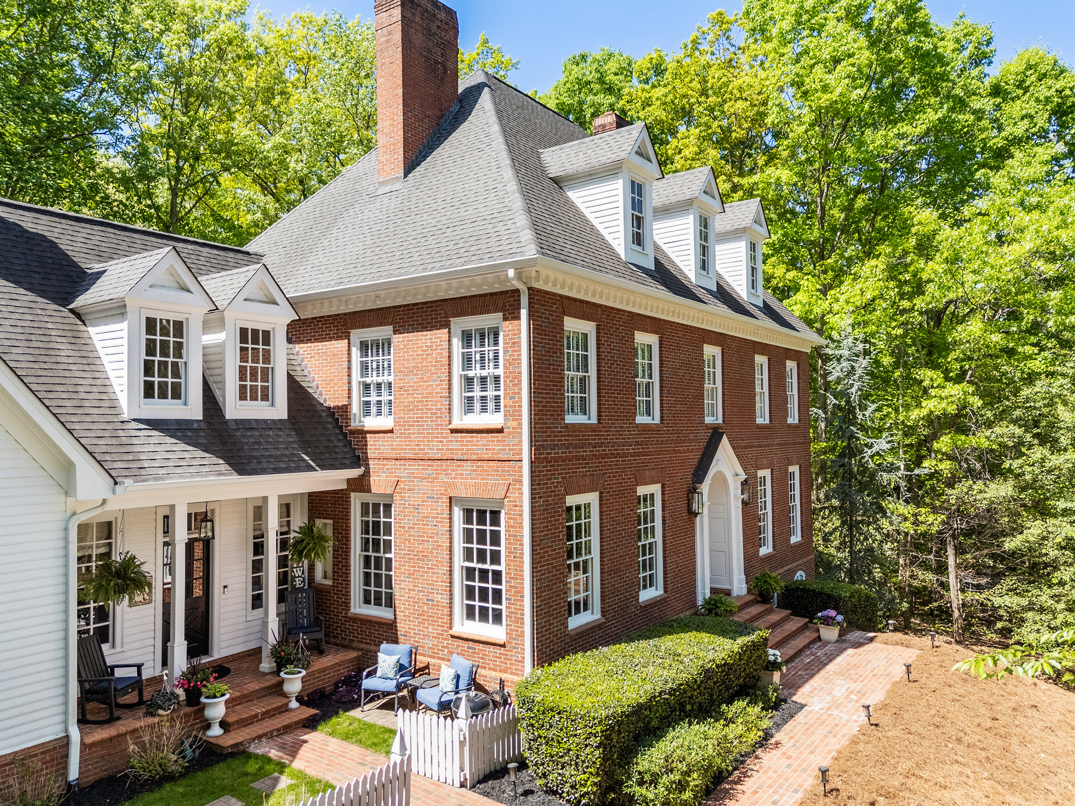  Timeless Colonial-Style Estate Near Historic Roswell - 物件實景