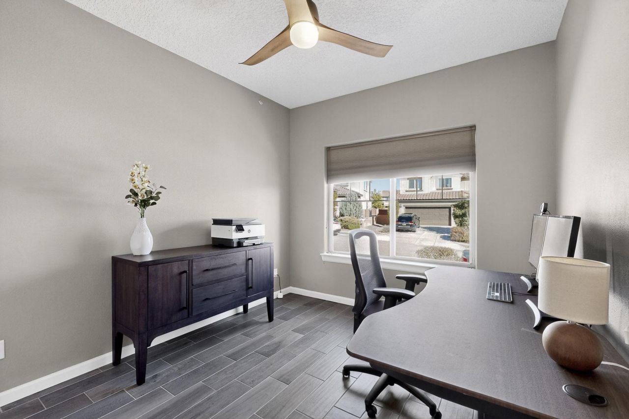 Rio Rancho, New Mexico, 87124, United States, 5 Bedrooms Bedrooms, ,3 BathroomsBathrooms,Residential,For Sale,1991836