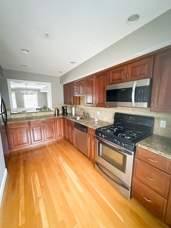 Norwood, Massachusetts, 02062, United States, 2 Bedrooms Bedrooms, ,2 BathroomsBathrooms,Residential,For Sale,1989094