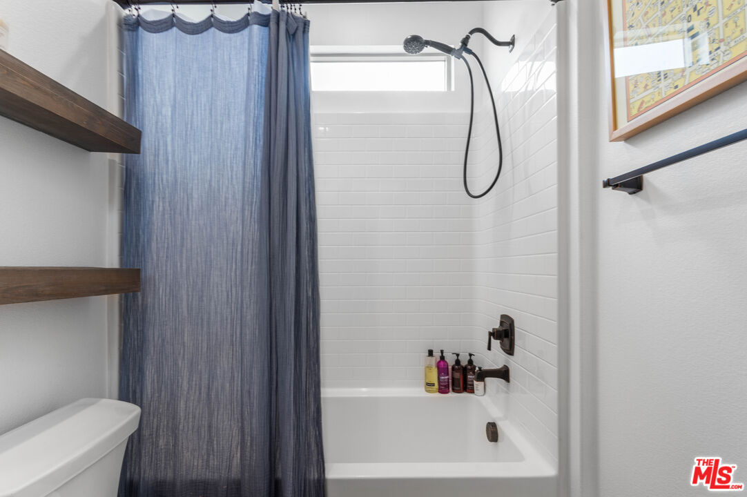 Indio, California, 92201, United States, 2 Bedrooms Bedrooms, ,2 BathroomsBathrooms,Residential,For Sale,2001996