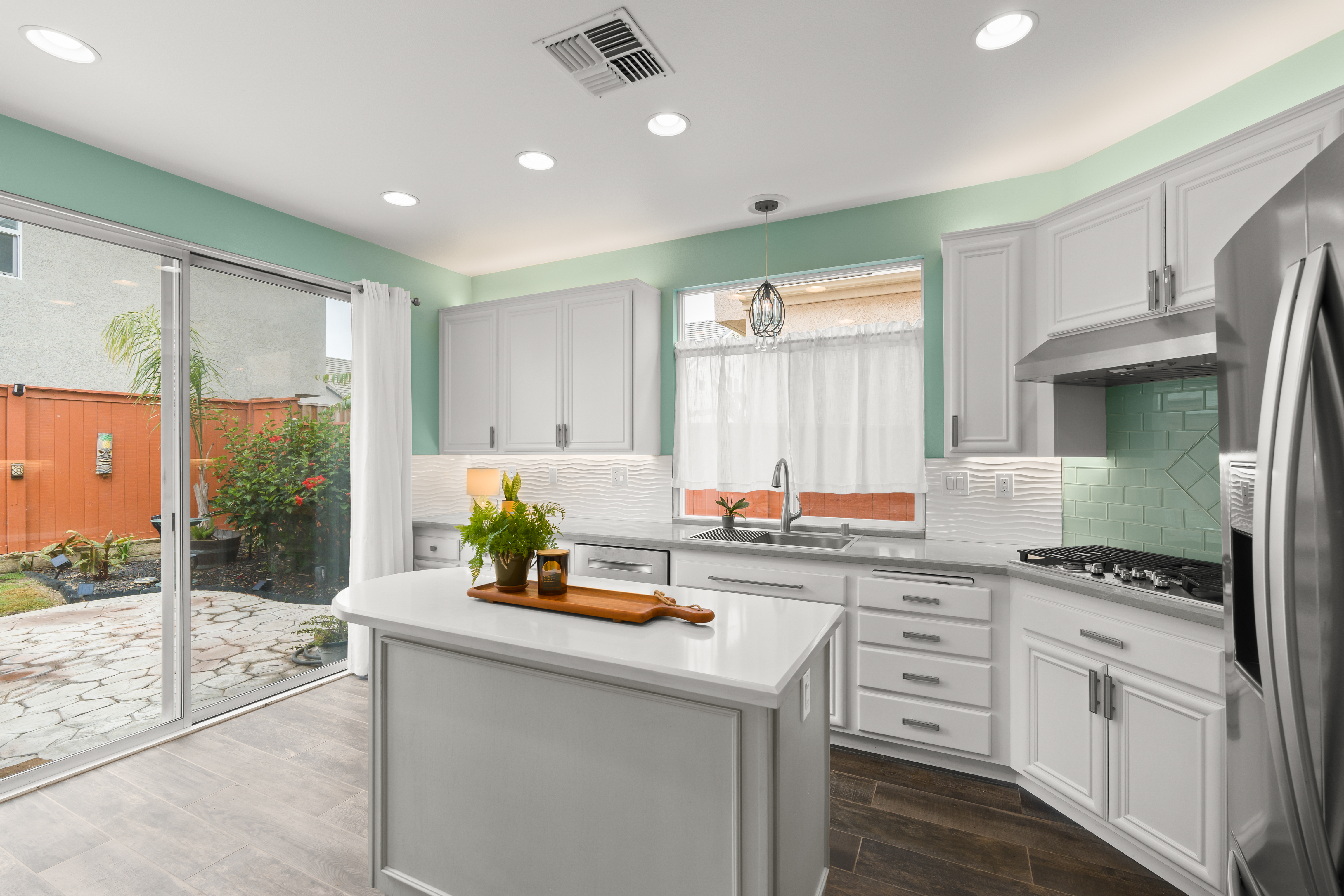 4696 Ellington Street, Ventura, CA 93003 - 物件實景