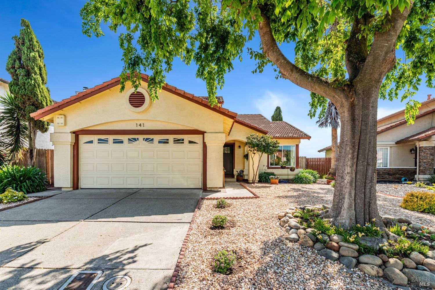 Vallejo, California, 94589, United States, 4 Bedrooms Bedrooms, ,3 BathroomsBathrooms,Residential,For Sale,1934272
