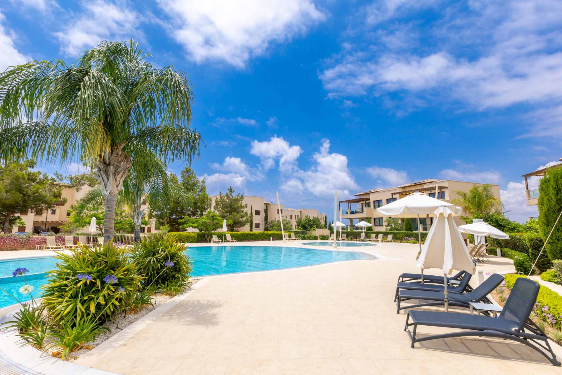  3 Bedroom Apartment with Private Garden in Aphrodite Hills Golf Resort - 物件實景