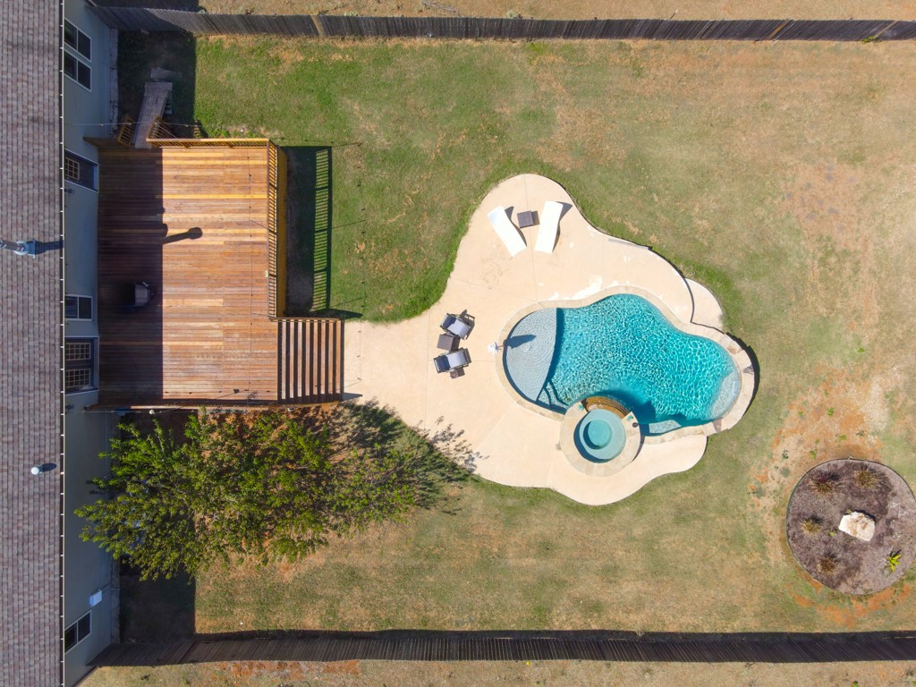 Lexington, Texas, 78947, United States, 4 Bedrooms Bedrooms, ,3 BathroomsBathrooms,Residential,For Sale,2002200