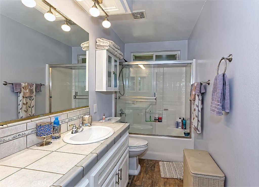 Oak Hills, California, 92344, United States, 4 Bedrooms Bedrooms, ,3 BathroomsBathrooms,Residential,For Sale,1942623