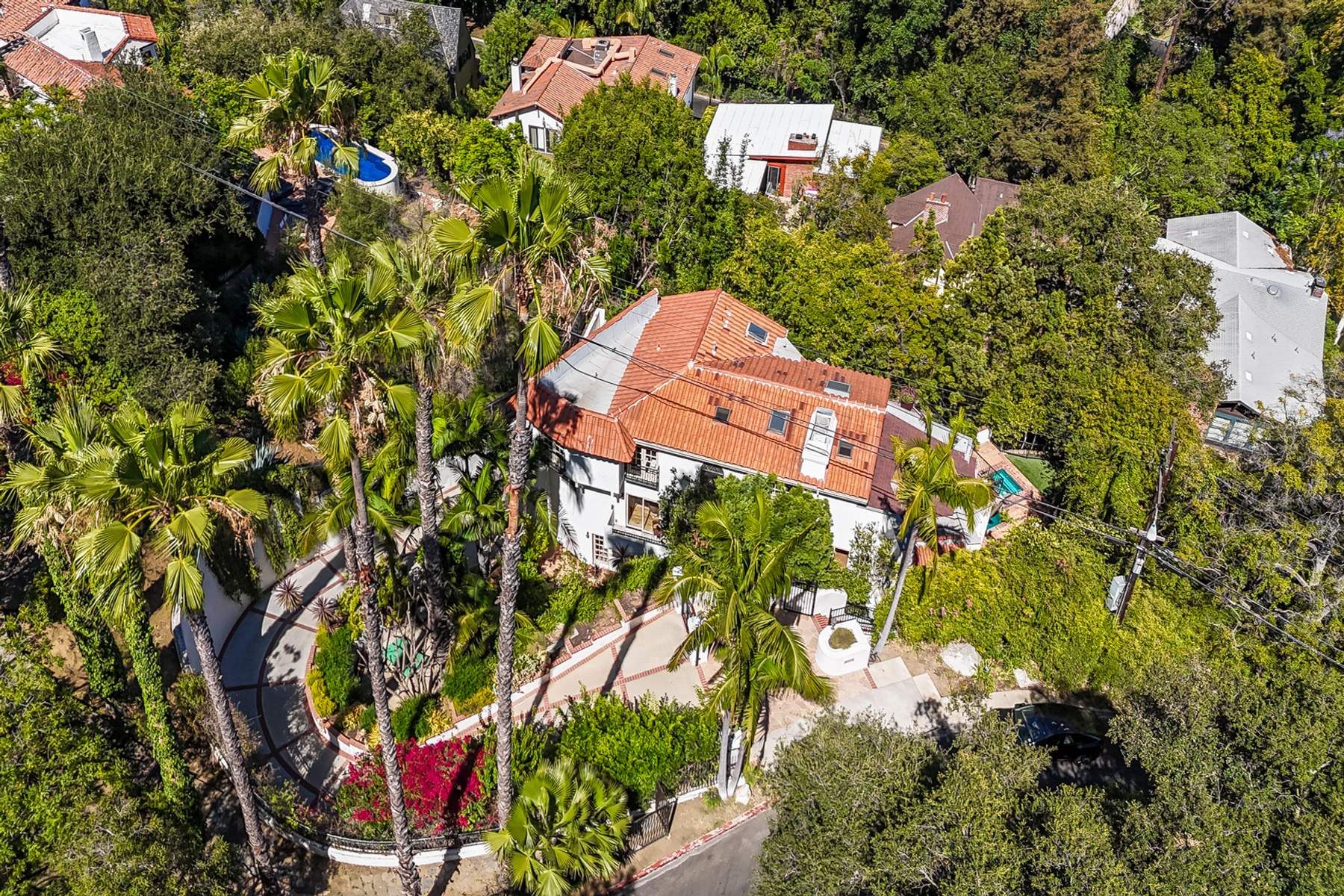  2216 East Live Oak Drive - 物件實景