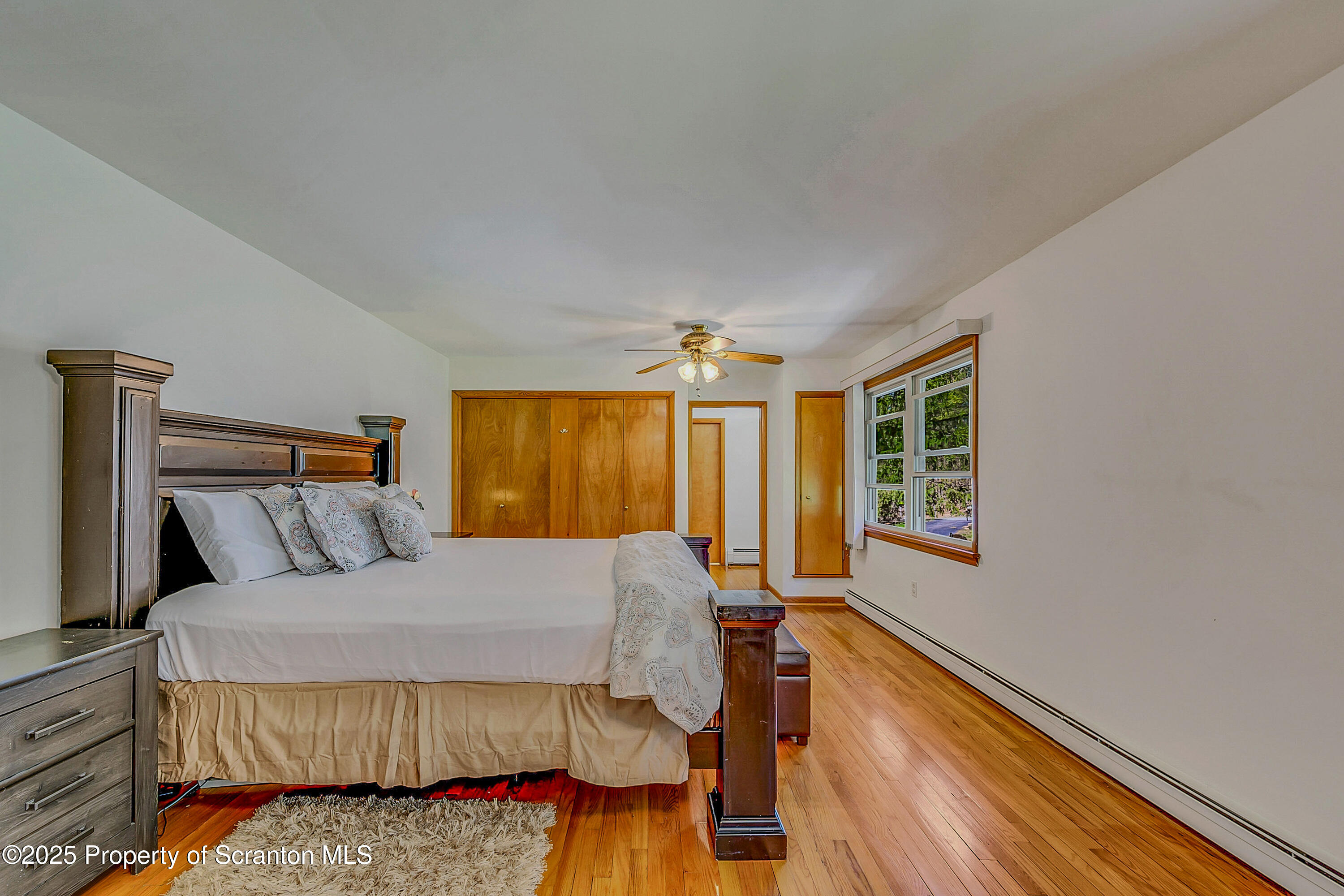 Clarks Summit, Pennsylvania, 18411, United States, 5 Bedrooms Bedrooms, ,4 BathroomsBathrooms,Residential,For Sale,1971485