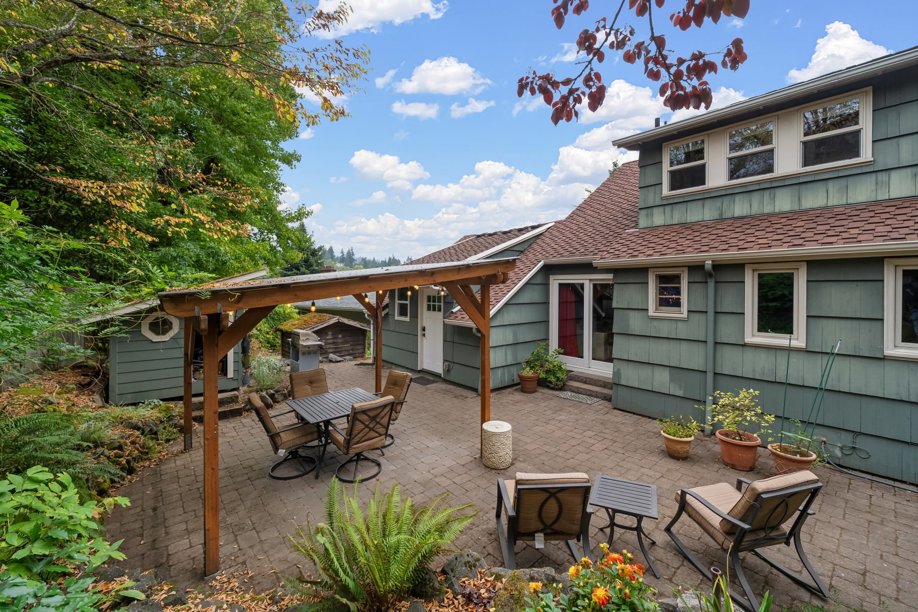  7855 SW 6TH AVE Portland, OR 97219 - 物件實景