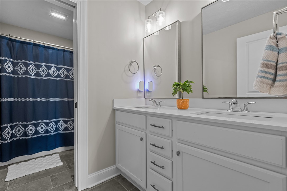 North Huntingdon, Pennsylvania, 15642, United States, 4 Bedrooms Bedrooms, ,3 BathroomsBathrooms,Residential,For Sale,1997748