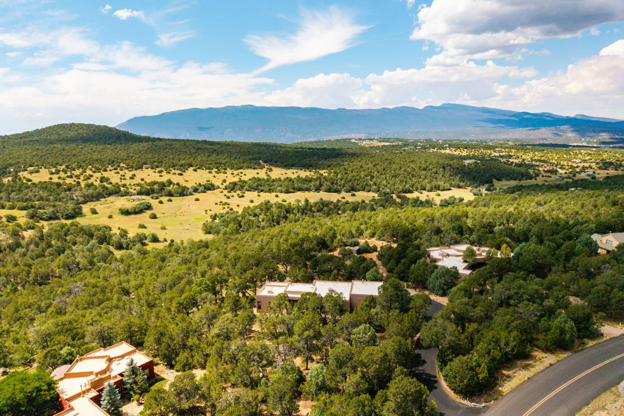Tijeras, New Mexico, 87059, United States, 4 Bedrooms Bedrooms, ,2 BathroomsBathrooms,Residential,For Sale,1940446