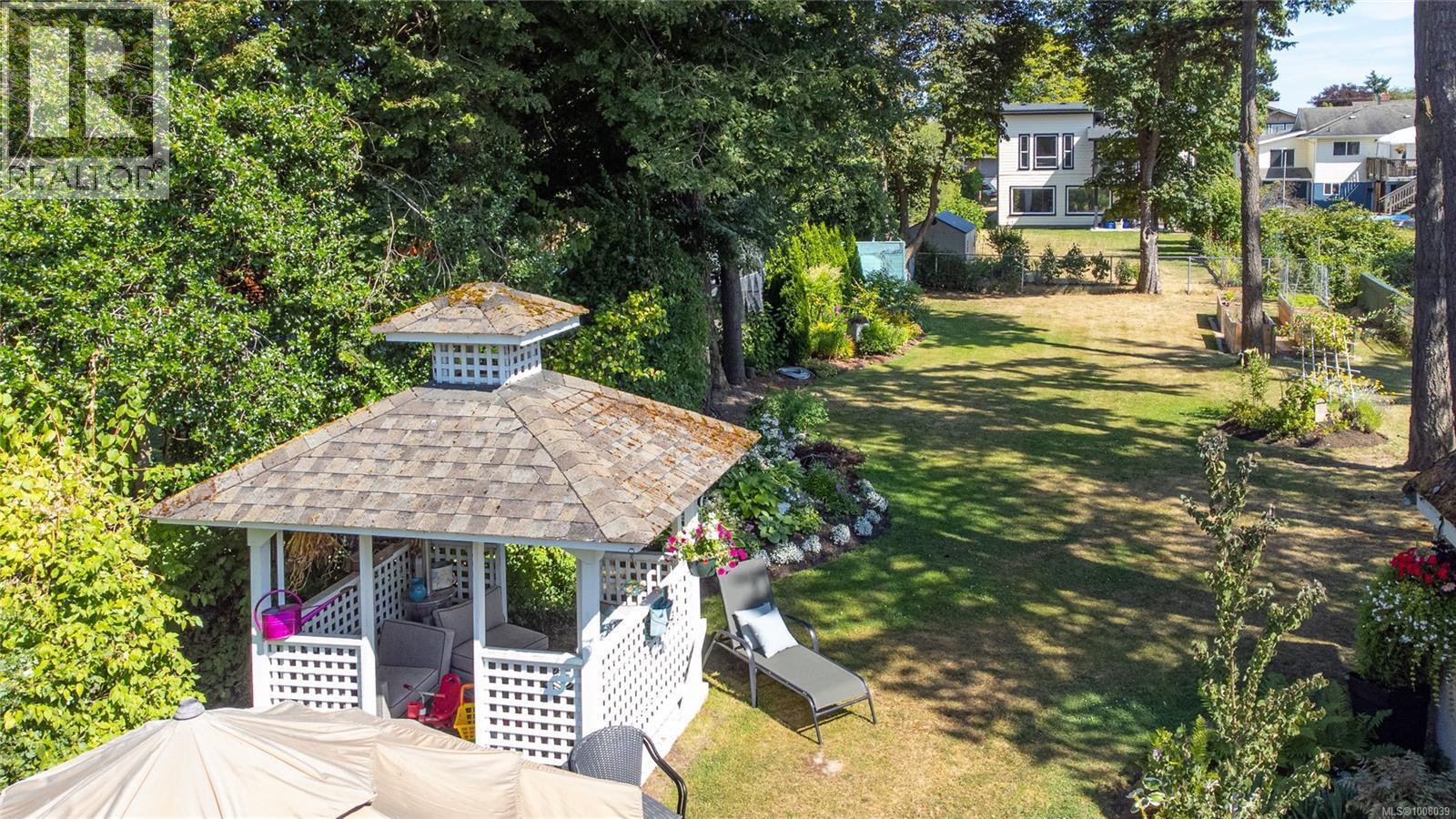 SAANICH, British Columbia, V8Z 3T7, CA, 2 Bedrooms Bedrooms, ,2 BathroomsBathrooms,Residential,For Sale,1948861