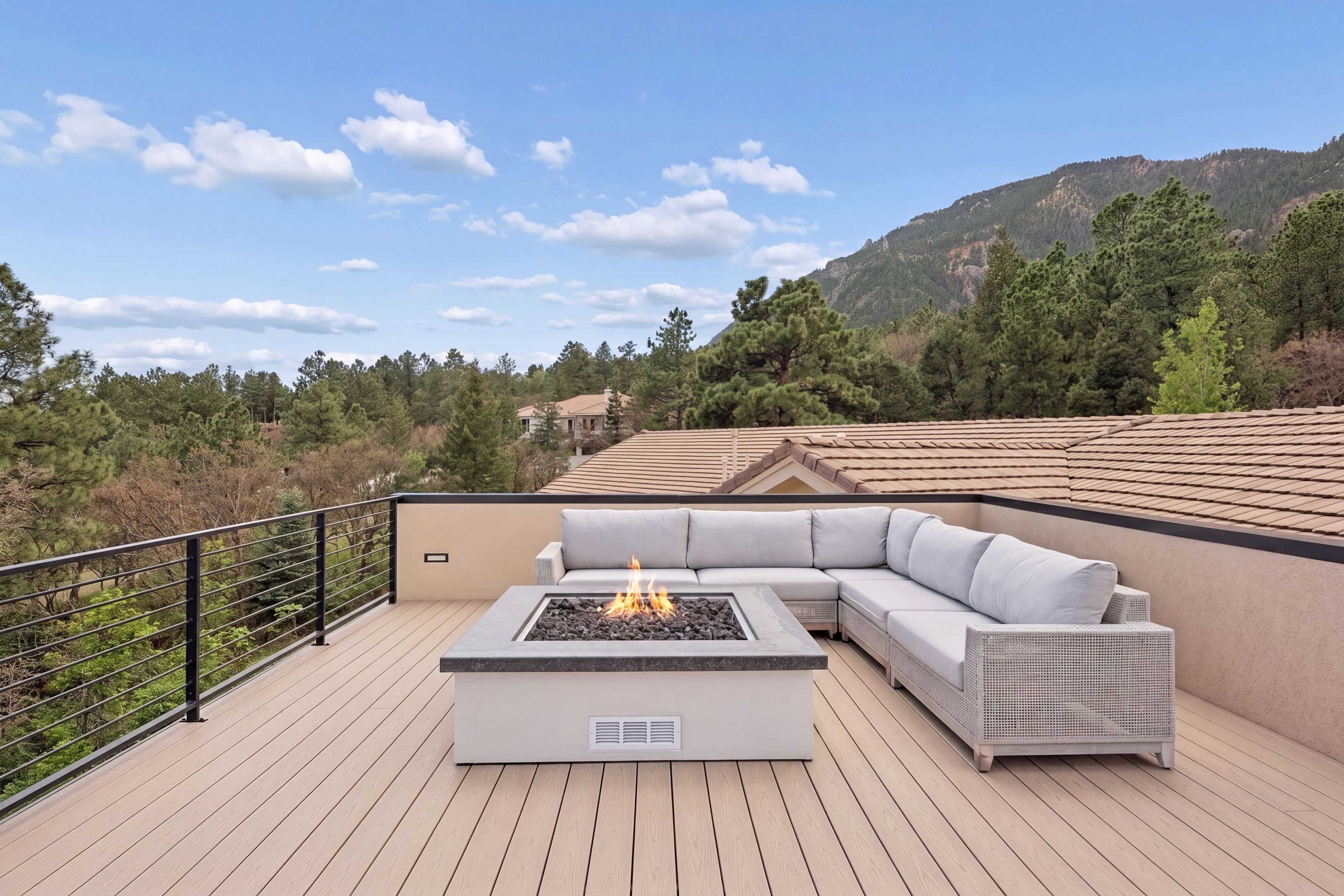 Broadmoor Heights Luxury with Iconic Views - 物件實景