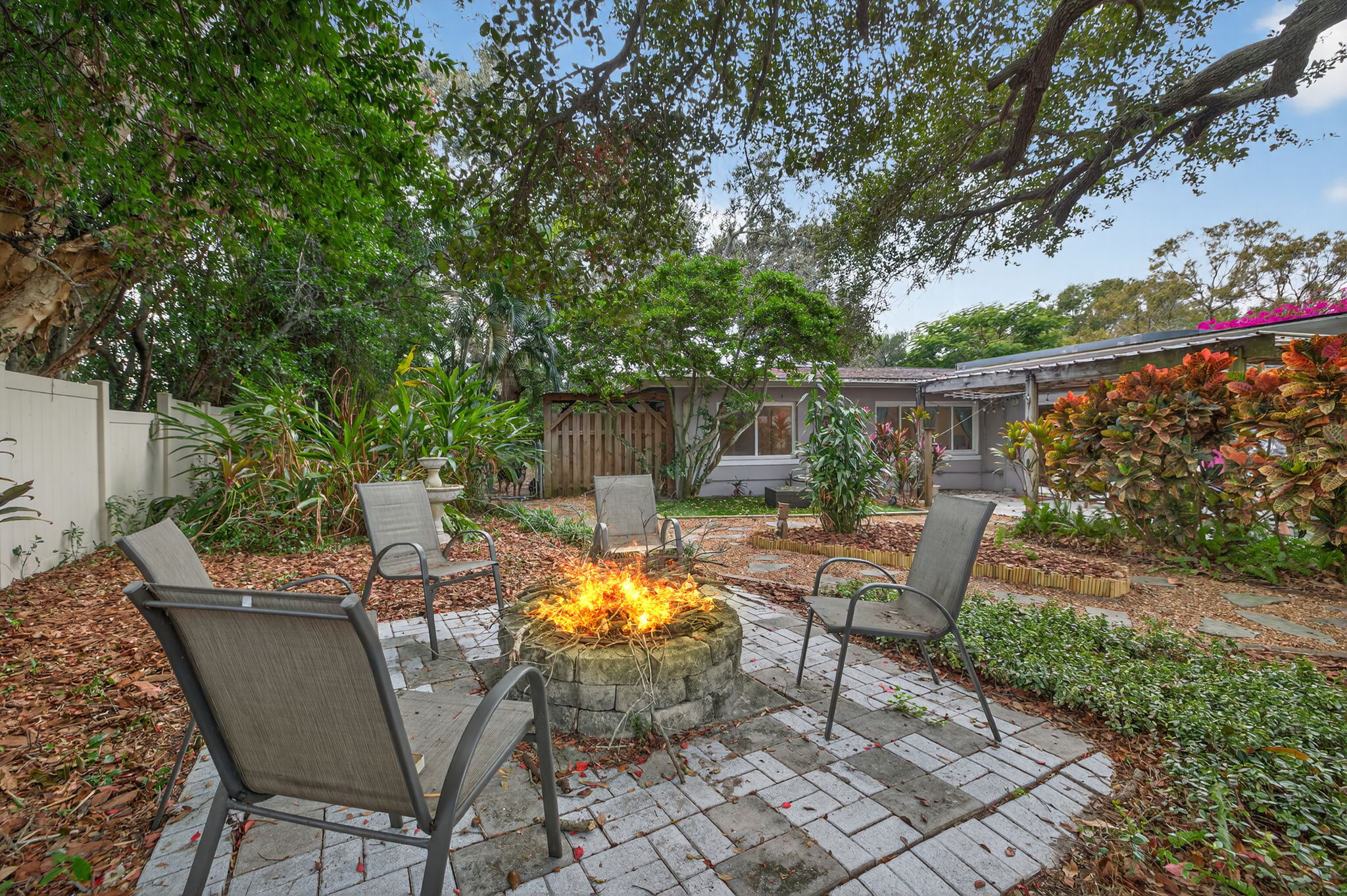 Clearwater, Florida, 33755, United States, 5 Bedrooms Bedrooms, ,3 BathroomsBathrooms,Residential,For Sale,2013064