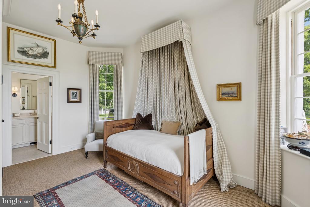 Rappahannock Academy, Virginia, 22538, United States, 4 Bedrooms Bedrooms, ,5 BathroomsBathrooms,Residential,For Sale,1917132