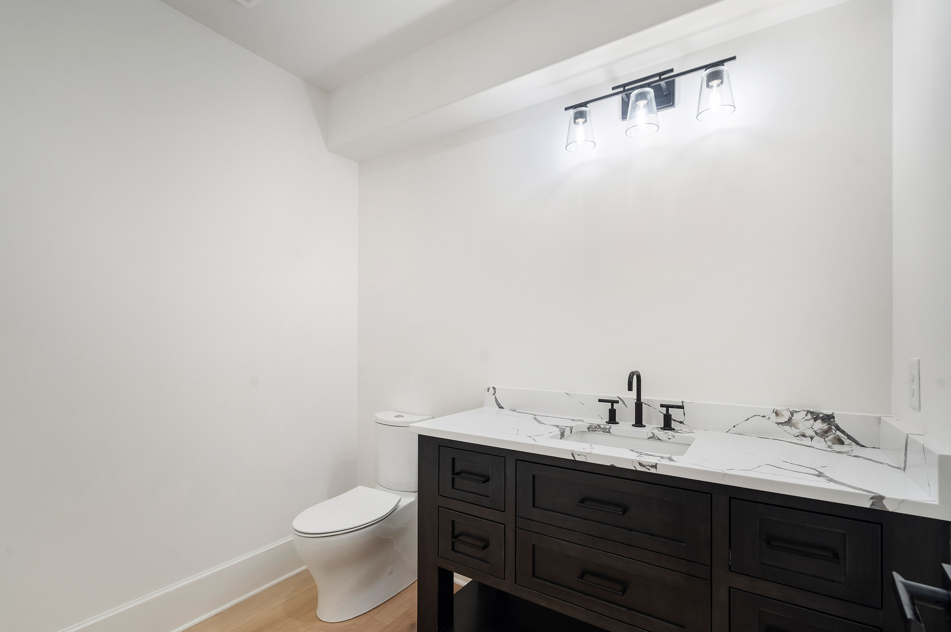  Exceptional New Home Located in Sought-After Communities in Downtown Alpharetta - 物件實景