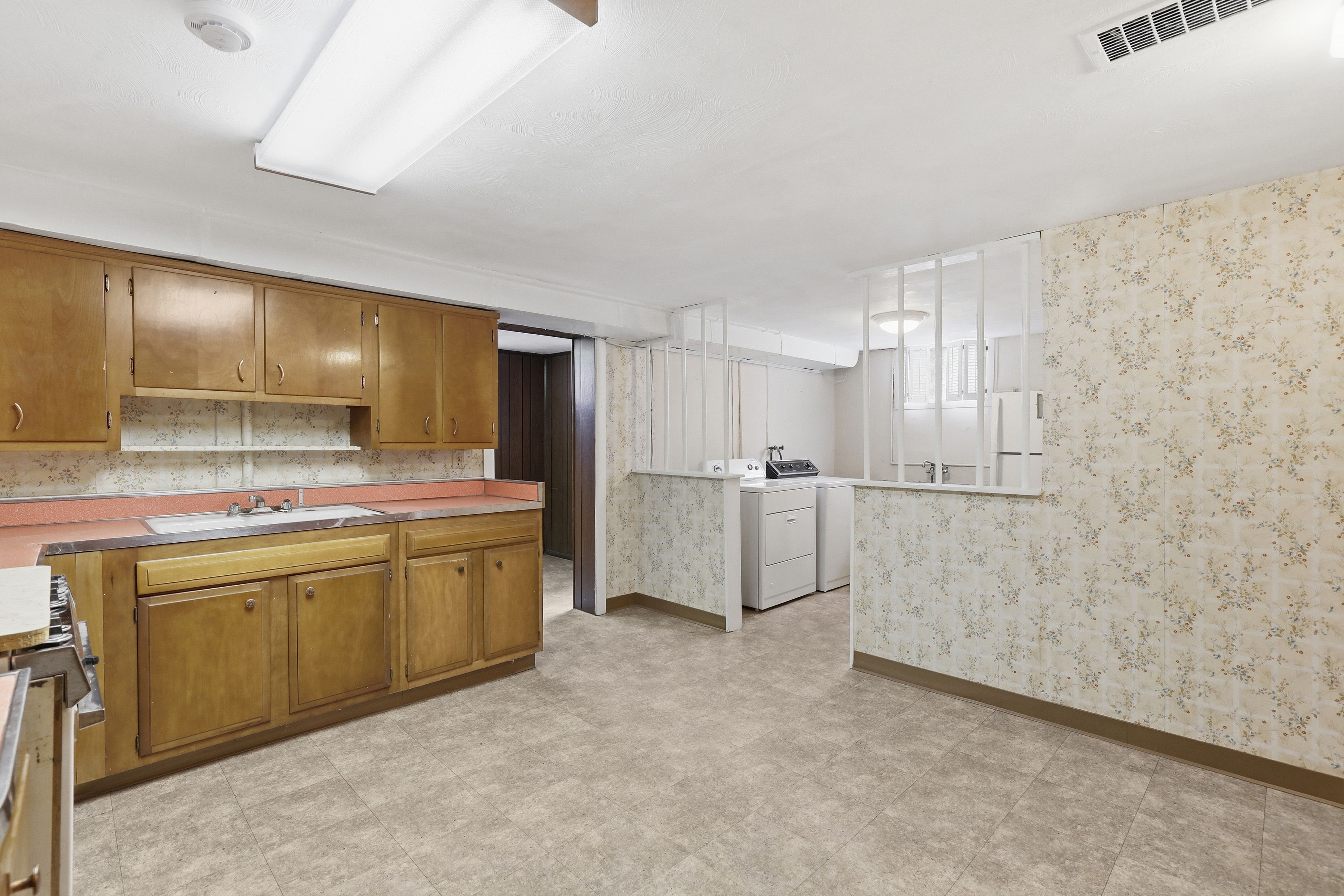 2219 Fawcett Avenue, White Oak, PA 15131 - 物件實景
