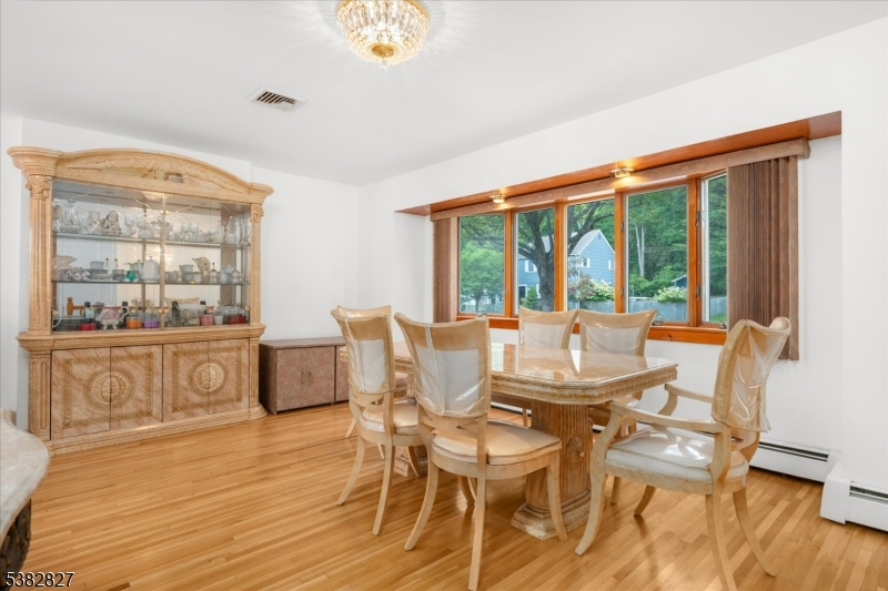 Hackettstown Town, New Jersey, 07840, United States, 4 Bedrooms Bedrooms, ,2 BathroomsBathrooms,Residential,For Sale,1940859