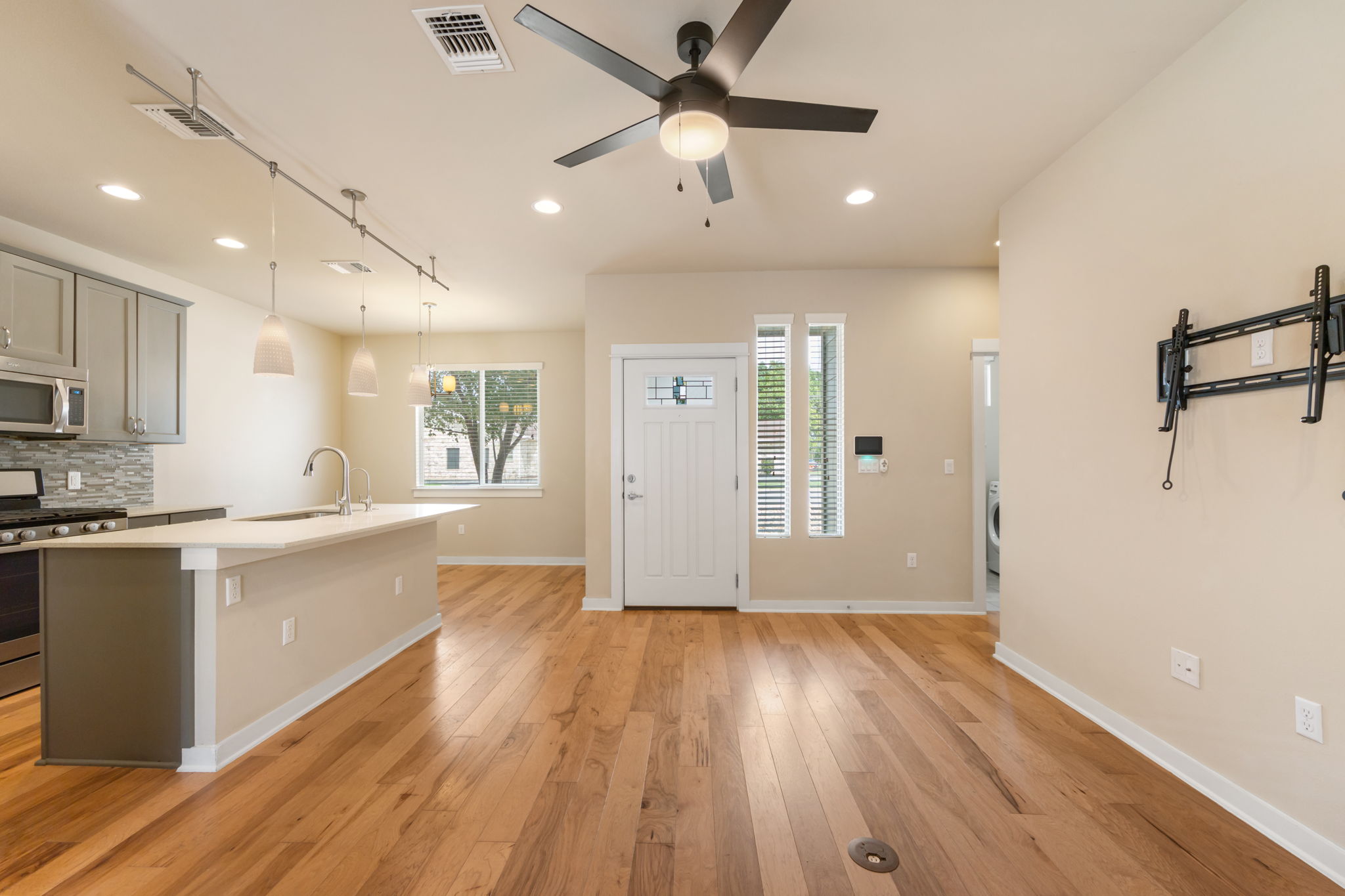  1301 Casey Street, Austin, TX 78745 - 物件實景