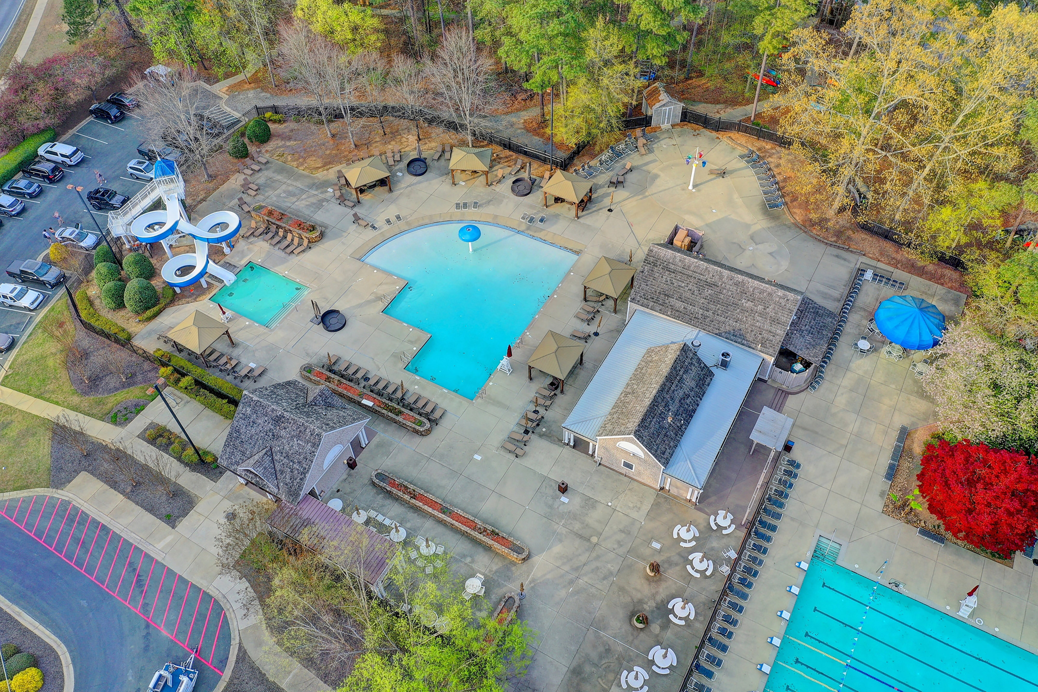  Hard to Find Flat Front Yard with Level Fenced-in Backyard on a Quiet Cul-de-sac - 物件實景