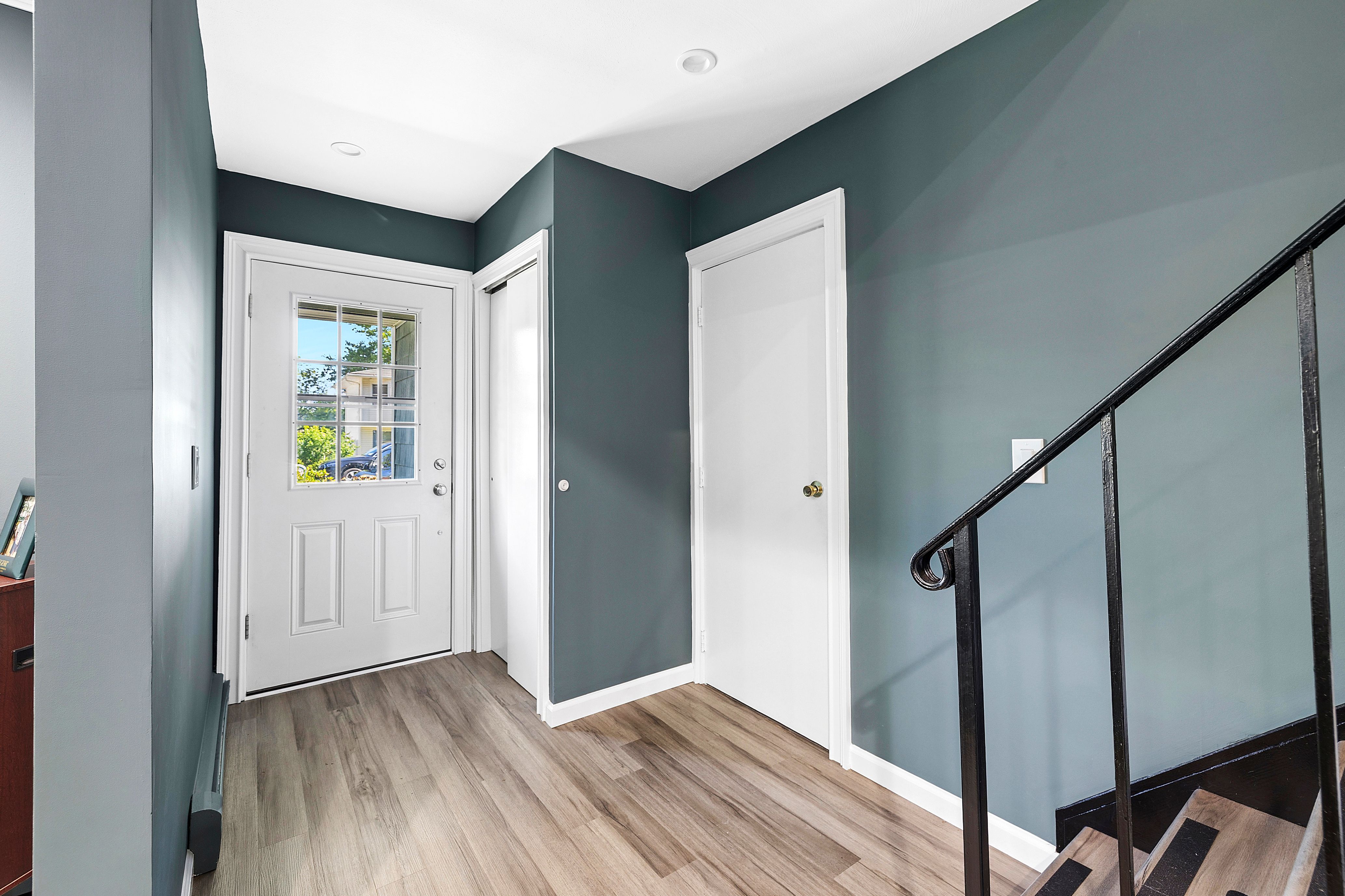  17 Harmony Lane, Glen Cove, NY, 11542 - 物件實景