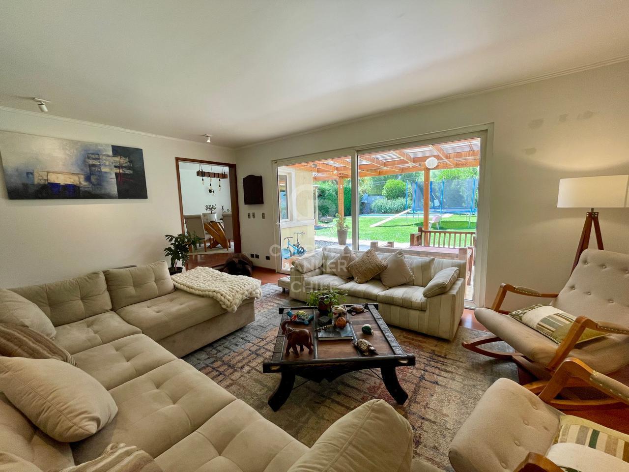 Colina, Chile, 5 Bedrooms Bedrooms, ,5 BathroomsBathrooms,Residential,For Sale,1700457