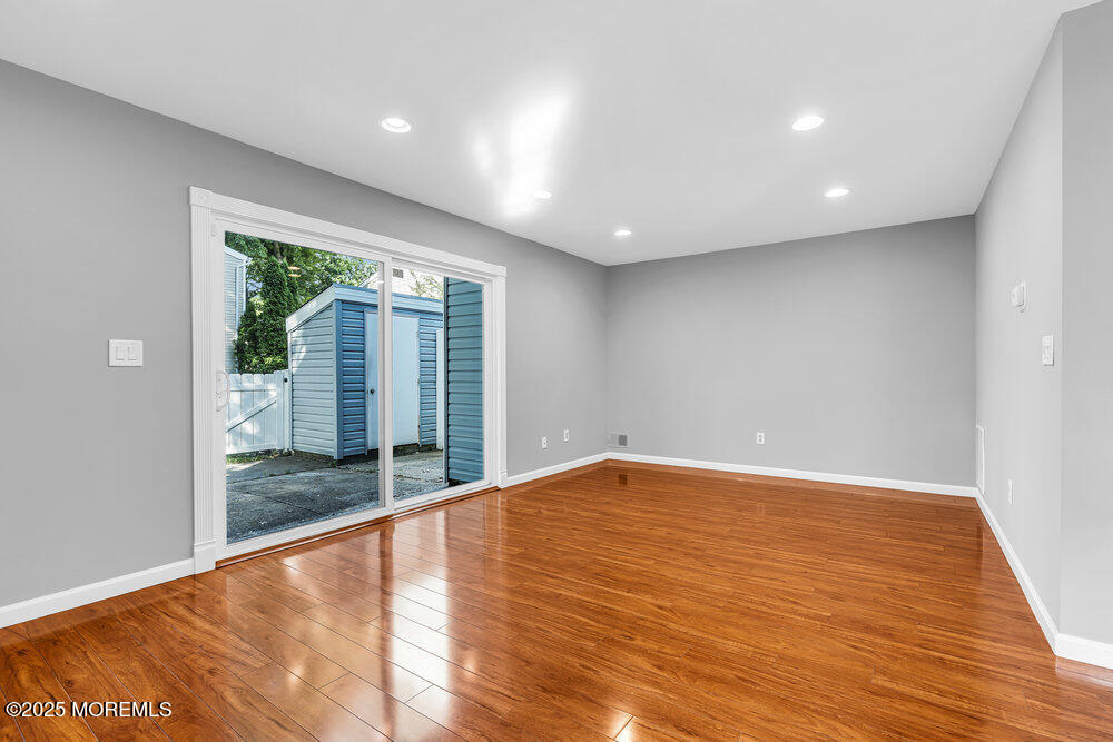 Tinton Falls, New Jersey, 07724, United States, 3 Bedrooms Bedrooms, ,3 BathroomsBathrooms,Residential,For Sale,1923541
