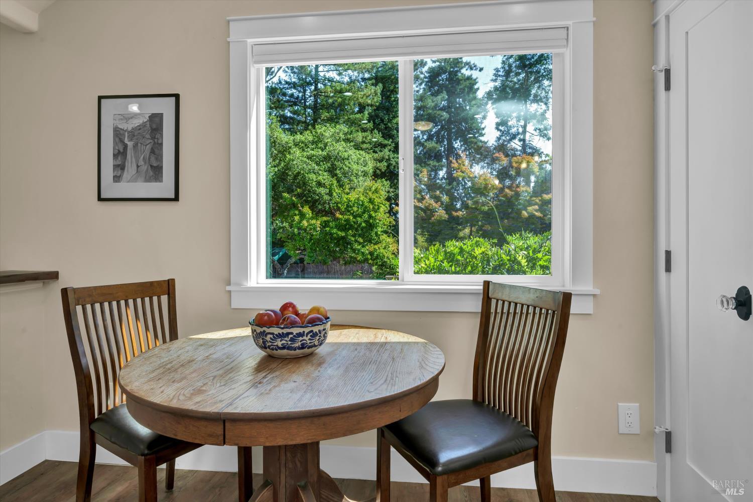 Sebastopol, California, 95472, United States, 2 Bedrooms Bedrooms, ,2 BathroomsBathrooms,Residential,For Sale,1913141