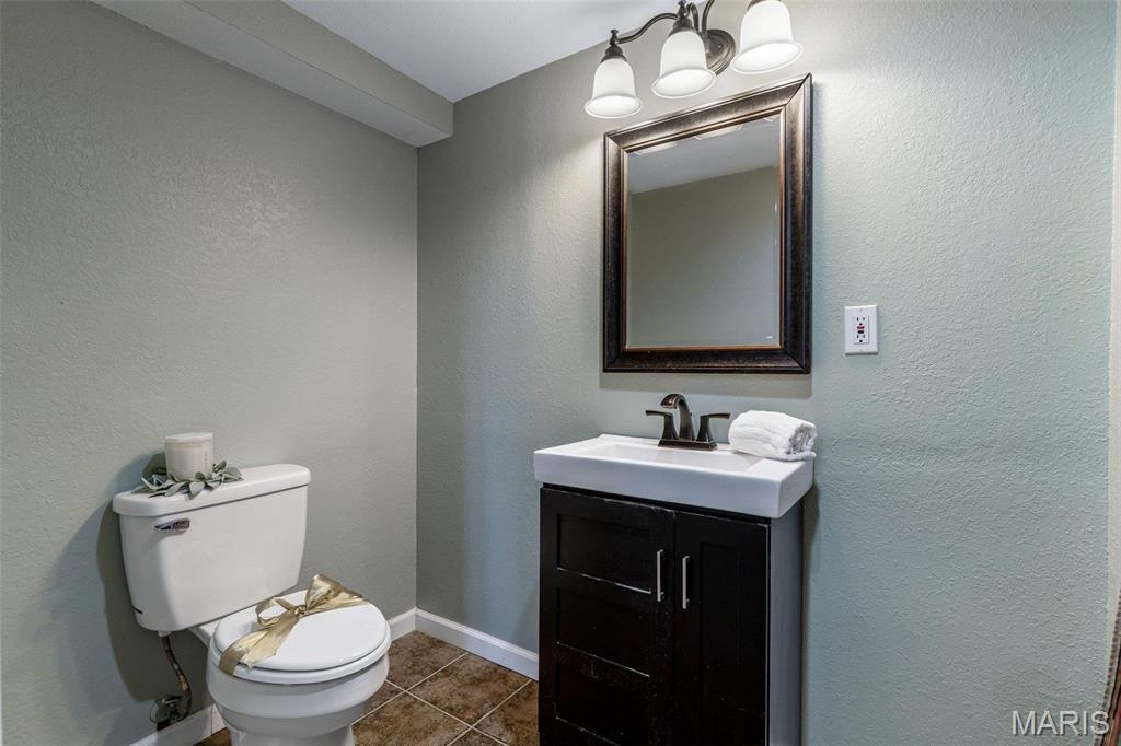 1121 Madison 92103, Fredericktown, Missouri, 63645, United States, 4 Bedrooms Bedrooms, ,4 BathroomsBathrooms,Residential,For Sale,1121 Madison 92103,1664314