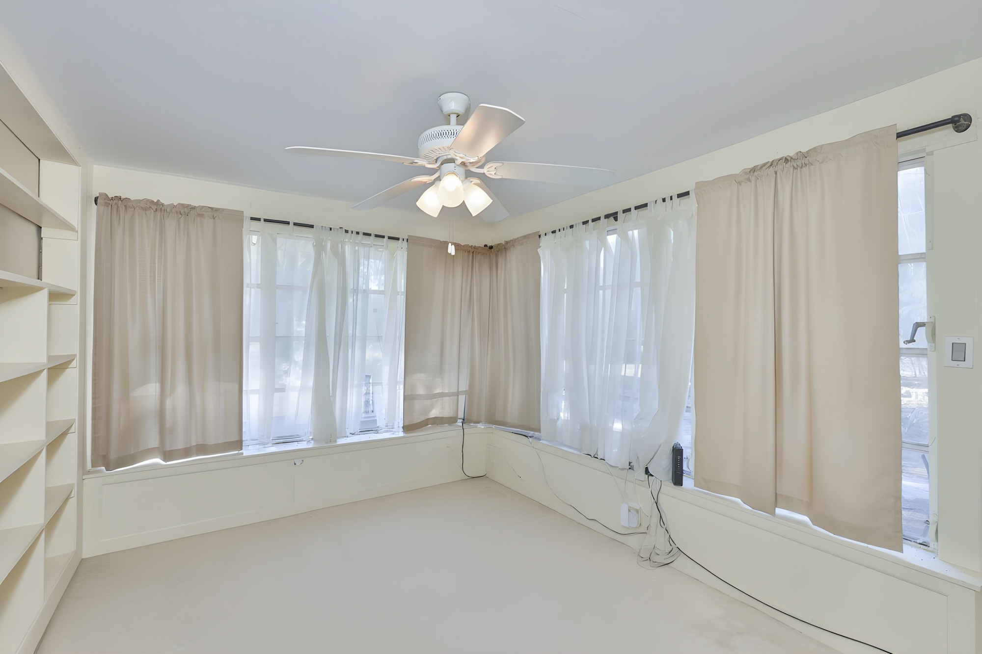 Wimauma, Florida, 33598, United States, 3 Bedrooms Bedrooms, ,2 BathroomsBathrooms,Residential,For Sale,2048380
