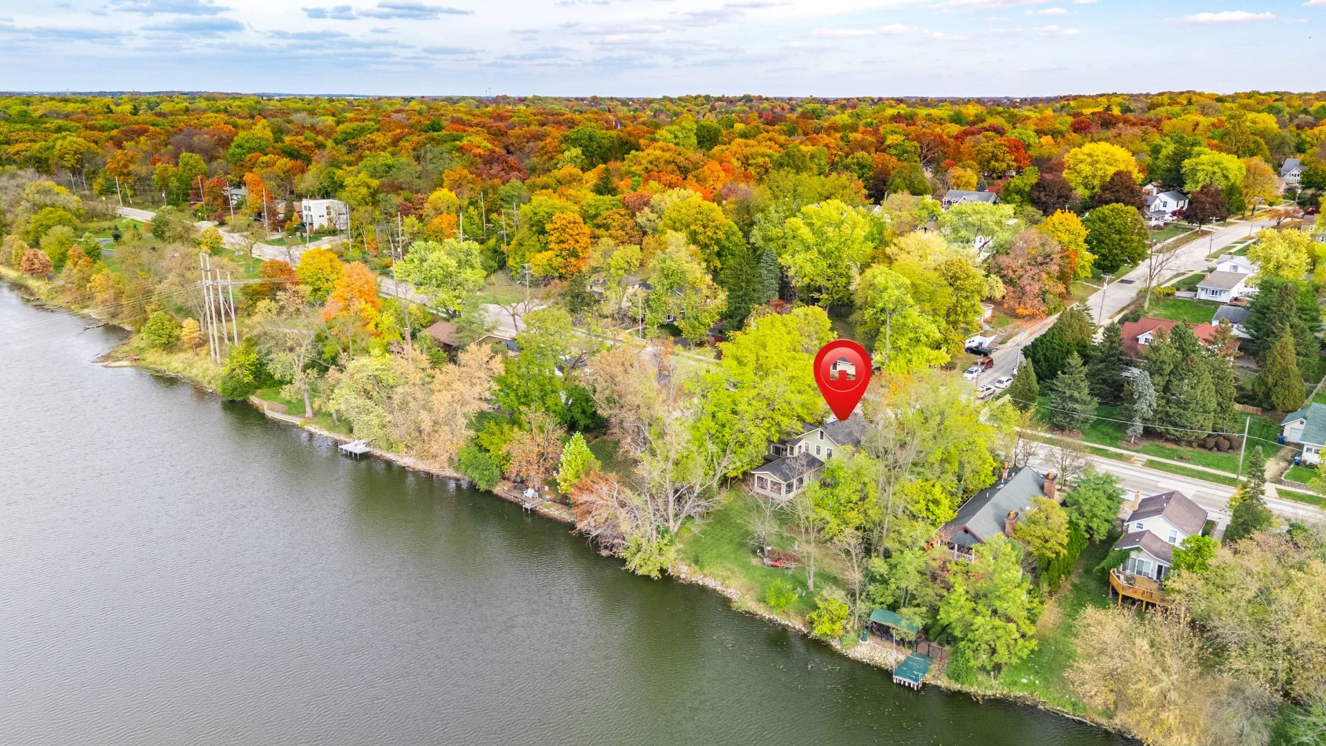 Geneva, Illinois, 60134, United States, 4 Bedrooms Bedrooms, ,2 BathroomsBathrooms,Residential,For Sale,1988364