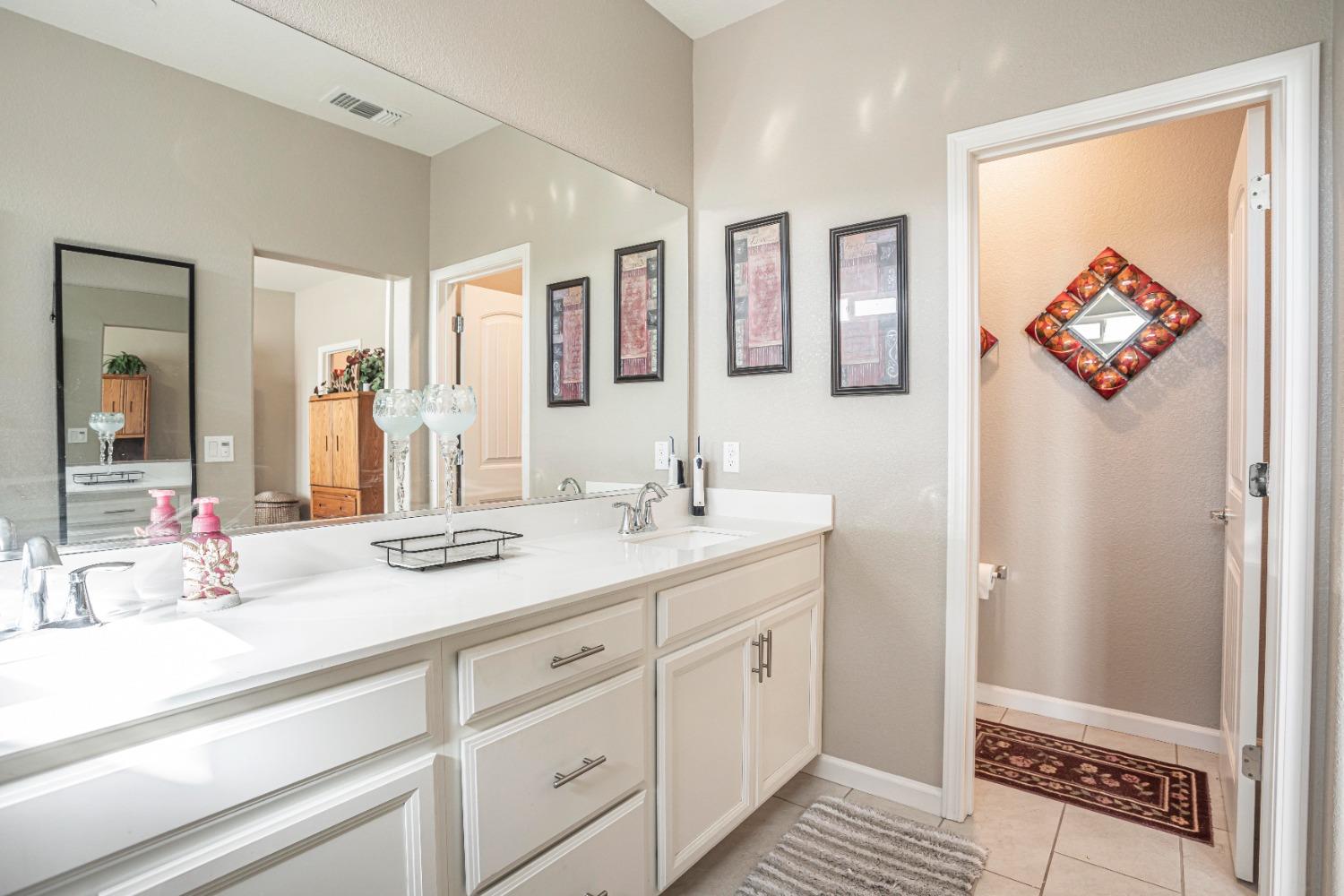 Sacramento, California, 95834, United States, 3 Bedrooms Bedrooms, ,3 BathroomsBathrooms,Residential,For Sale,1896933