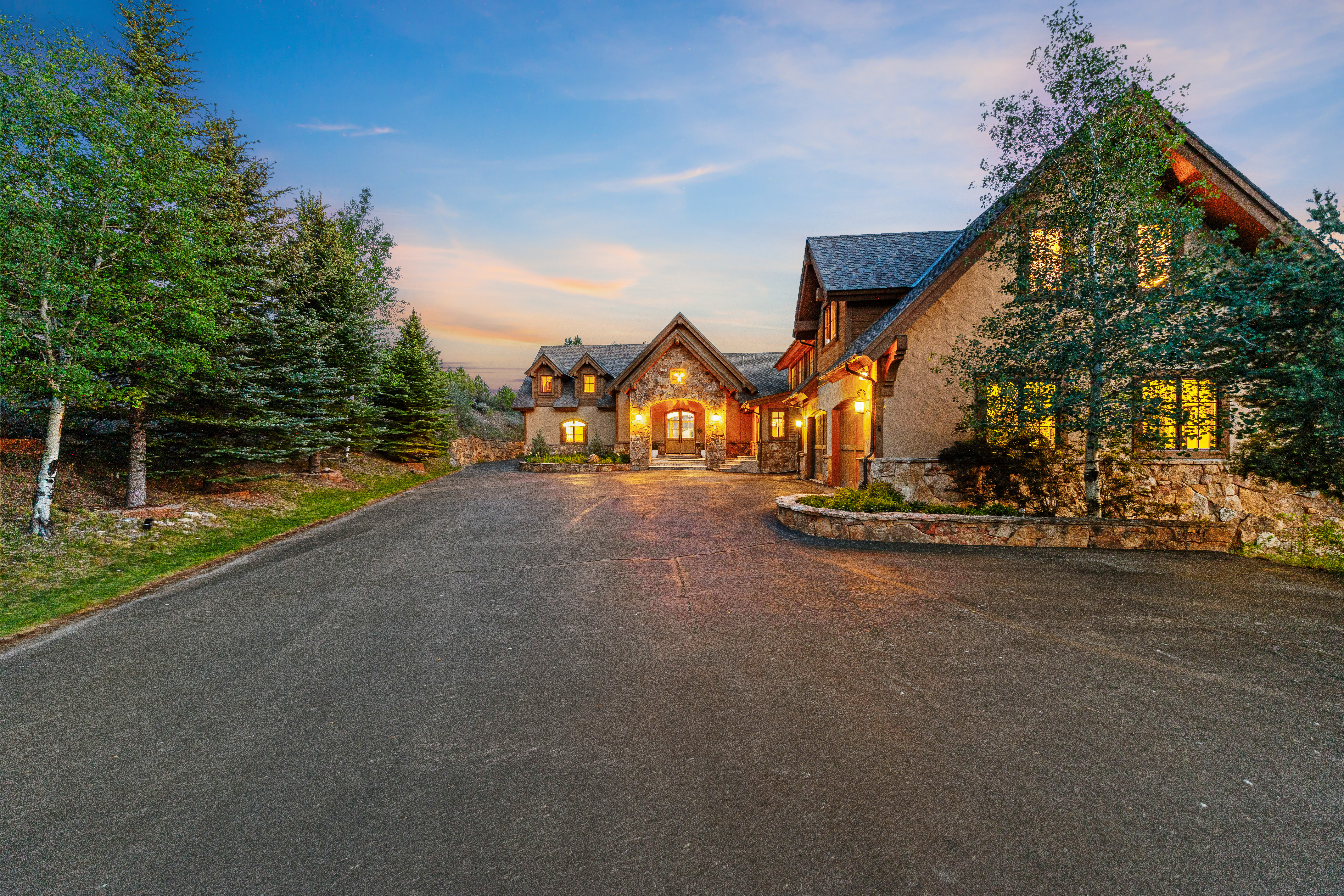  Exceptional Mountain Estate Offering Breathtaking Views - 物件實景