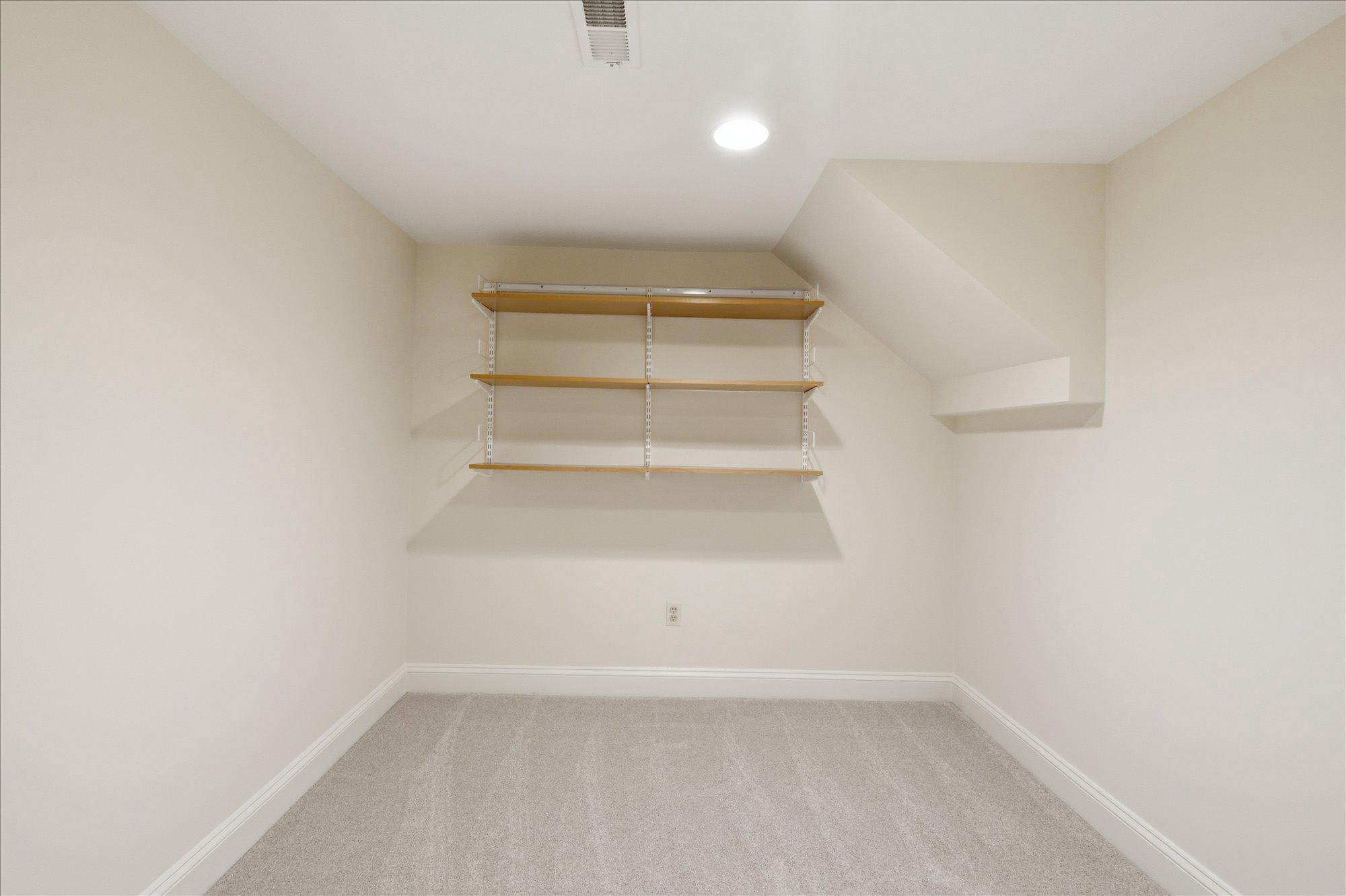  126 Gresham Place, Falls Church, VA, 22046 - 物件實景