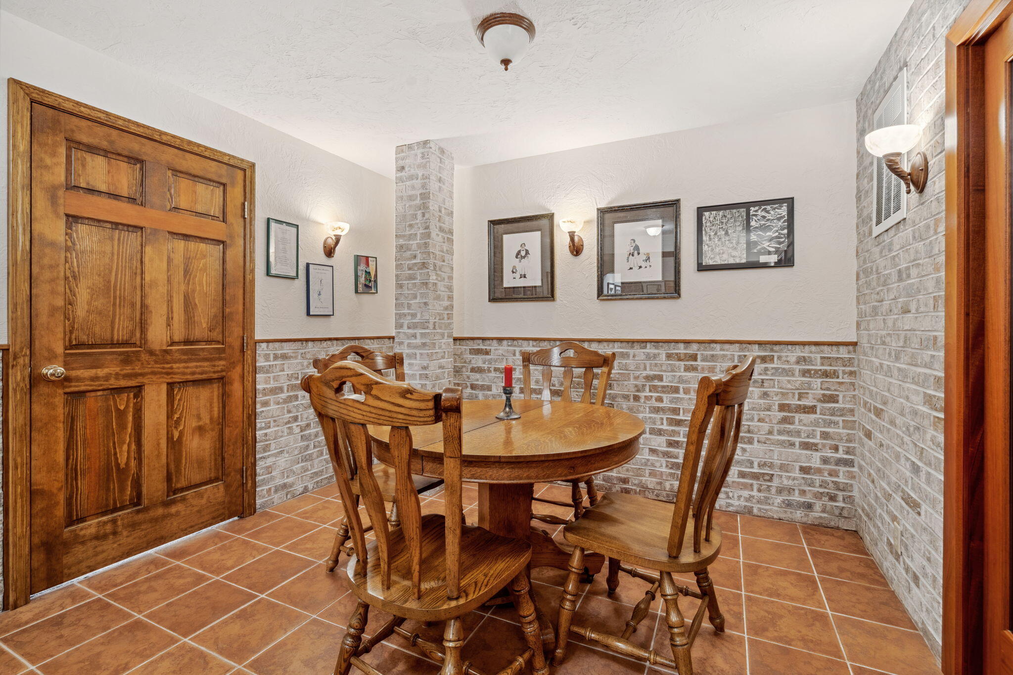 Saugatuck, Michigan, 49453, United States, 4 Bedrooms Bedrooms, ,5 BathroomsBathrooms,Residential,For Sale,1980395