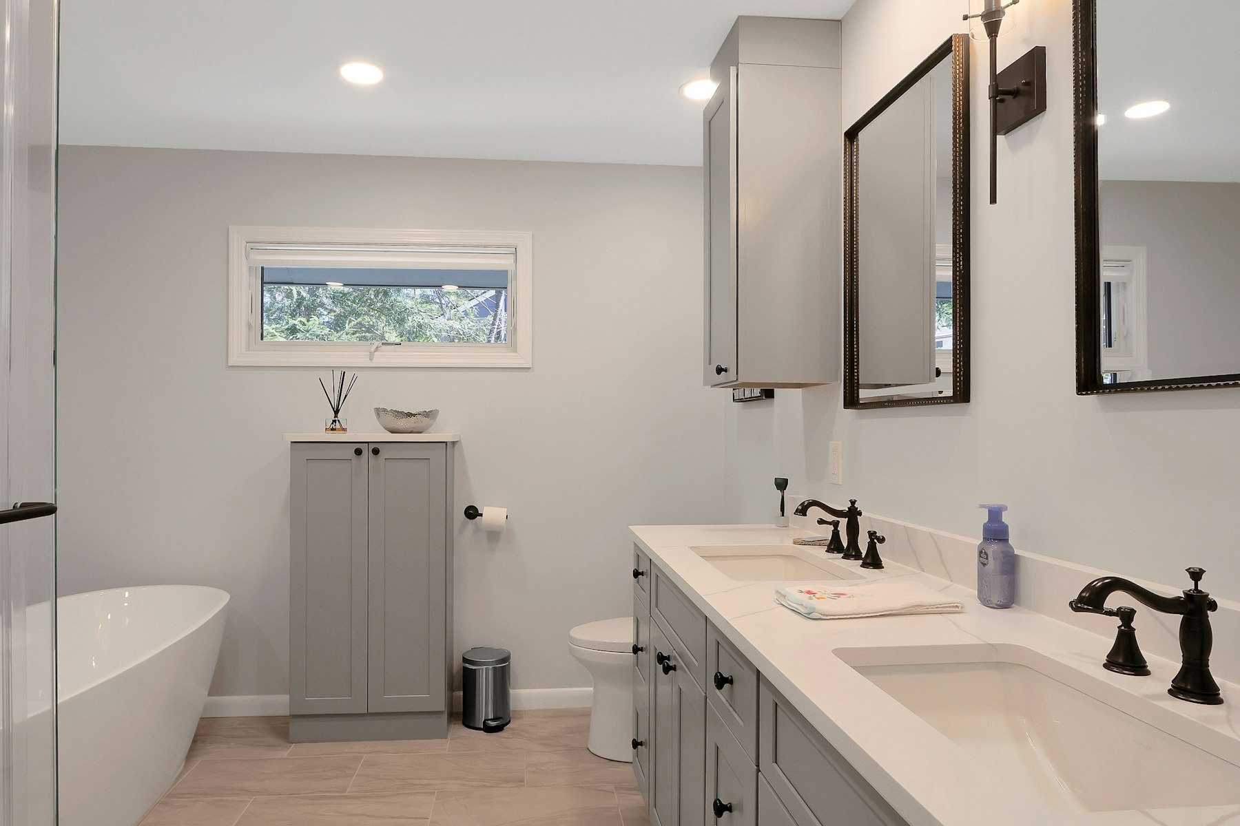  Laurel Ridge Tri-Level Contemporary - 物件實景