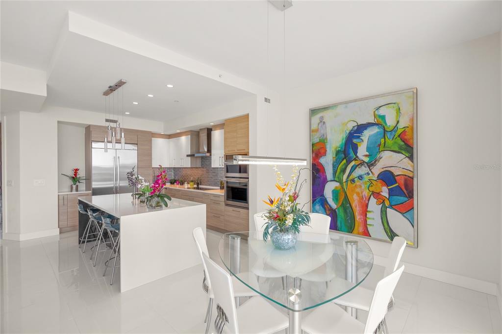 Sarasota, Florida, 34236, United States, 2 Bedrooms Bedrooms, ,3 BathroomsBathrooms,Residential,For Sale,2012128