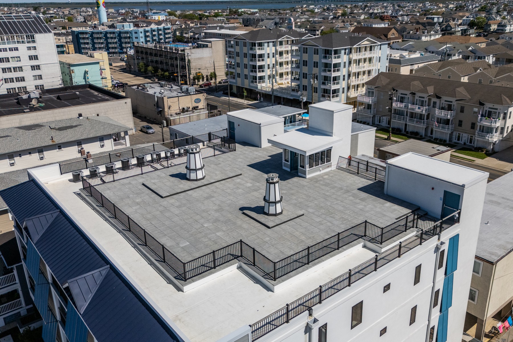  323 E Oak Avenue Unit 201 - 物件實景