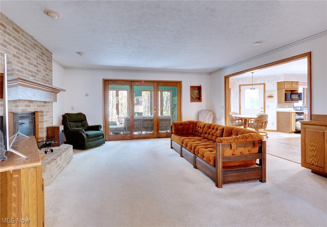 Aurora, Ohio, 44202, United States, 4 Bedrooms Bedrooms, ,3 BathroomsBathrooms,Residential,For Sale,1988003