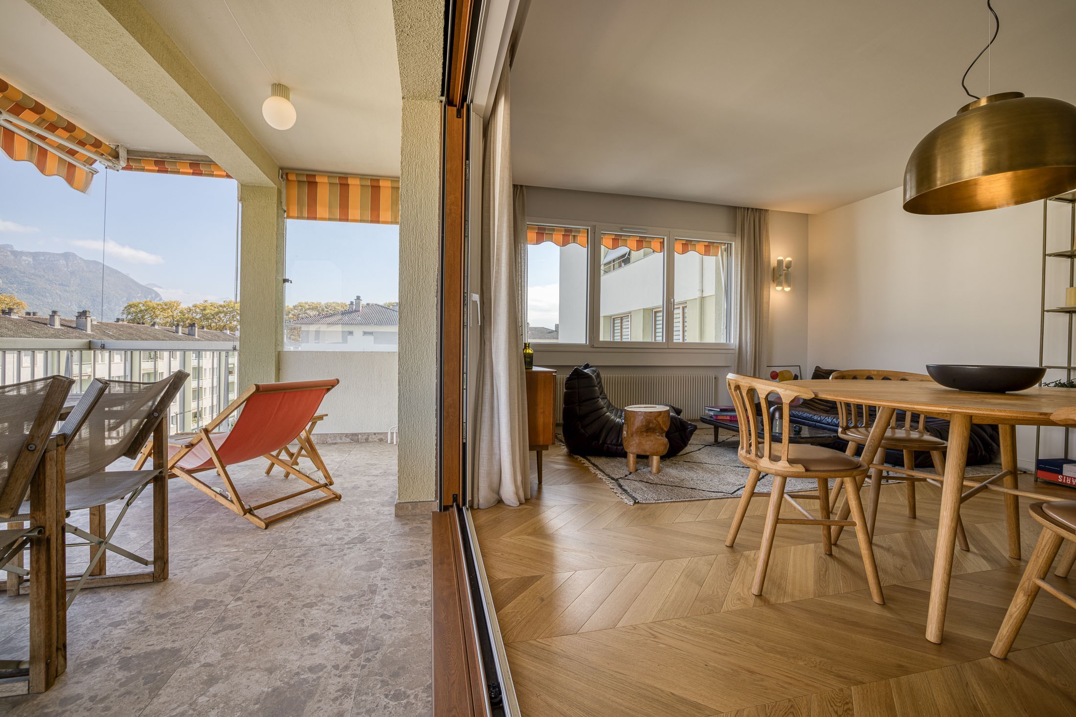 Between the Lake and the City Center – Elegant Designer Apartment - 物件實景