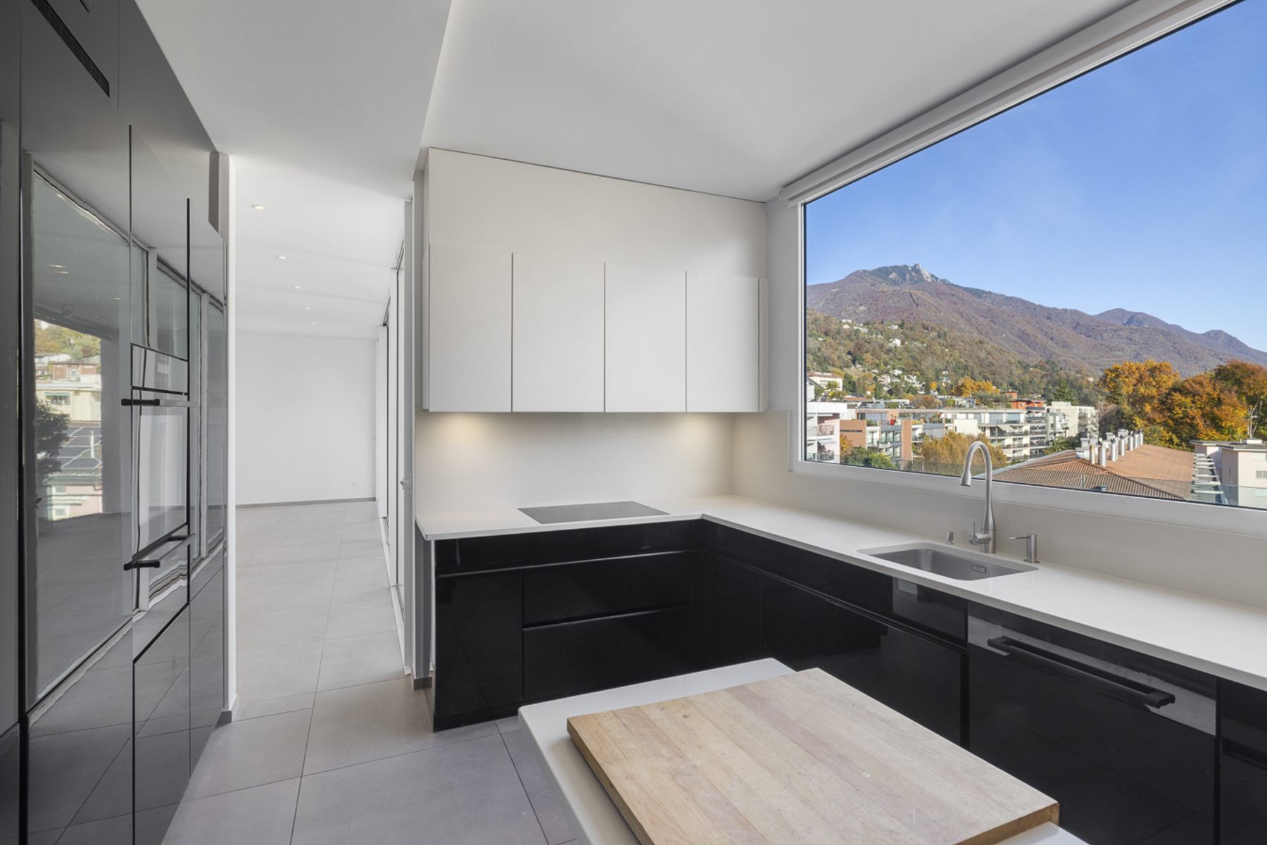  Exclusive penthouse in Minusio: comfort, light and panoramic view - 物件實景