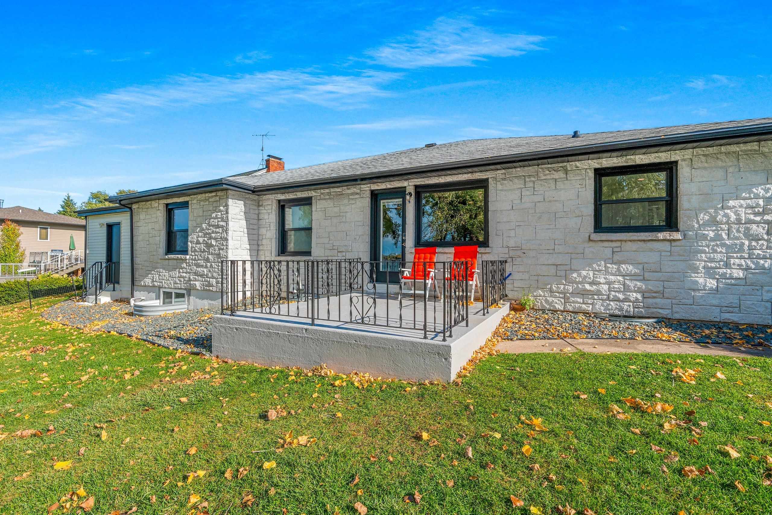 GREEN BAY, Wisconsin, 54301, United States, 3 Bedrooms Bedrooms, ,3 BathroomsBathrooms,Residential,For Sale,1969086